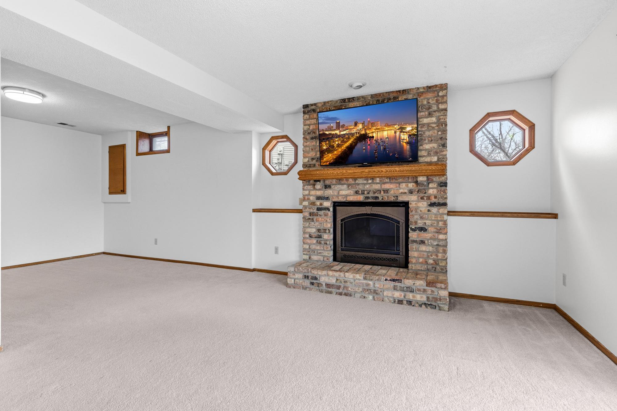 14800 Interlachen Lane