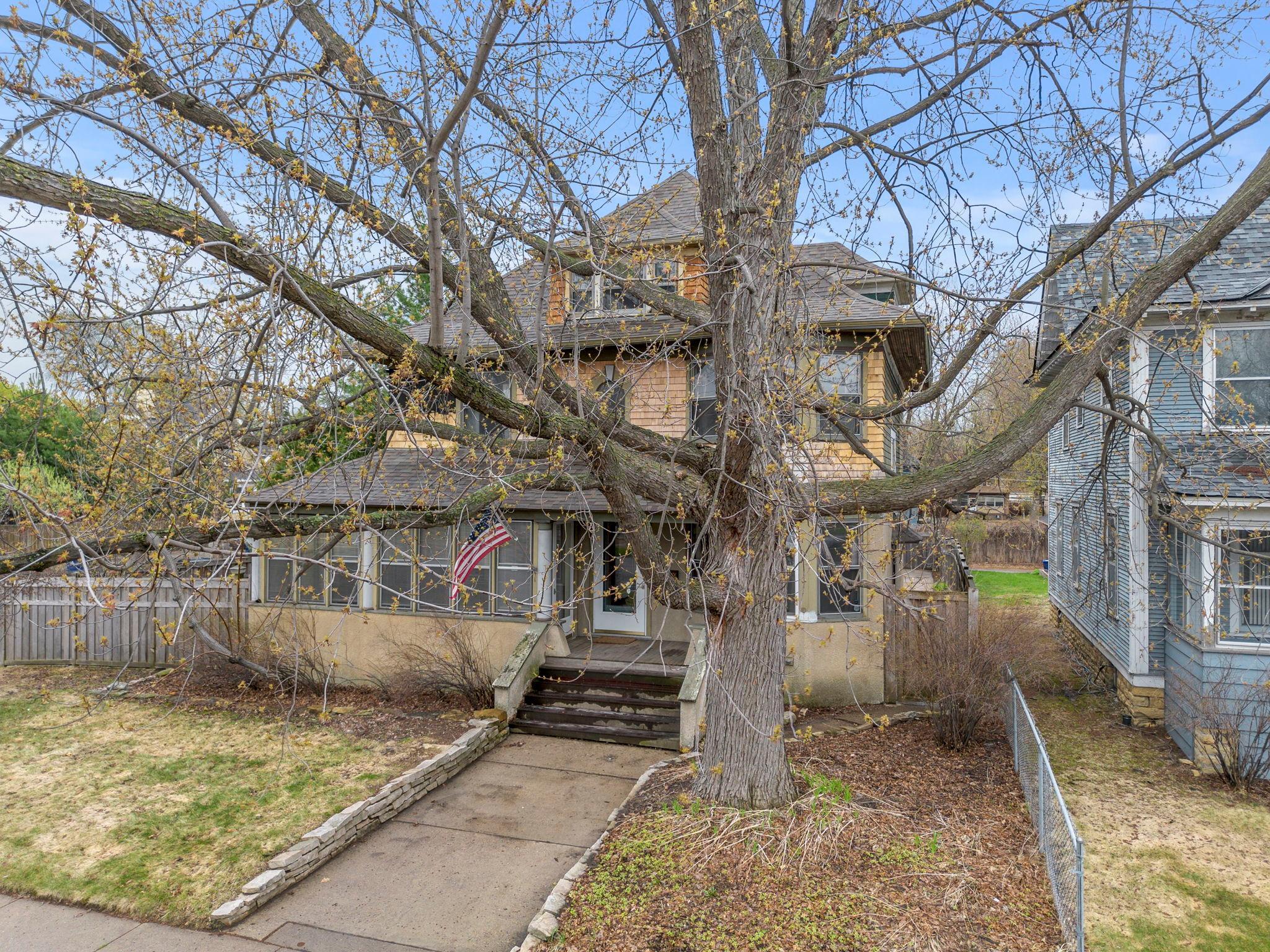 924 Marshall Avenue