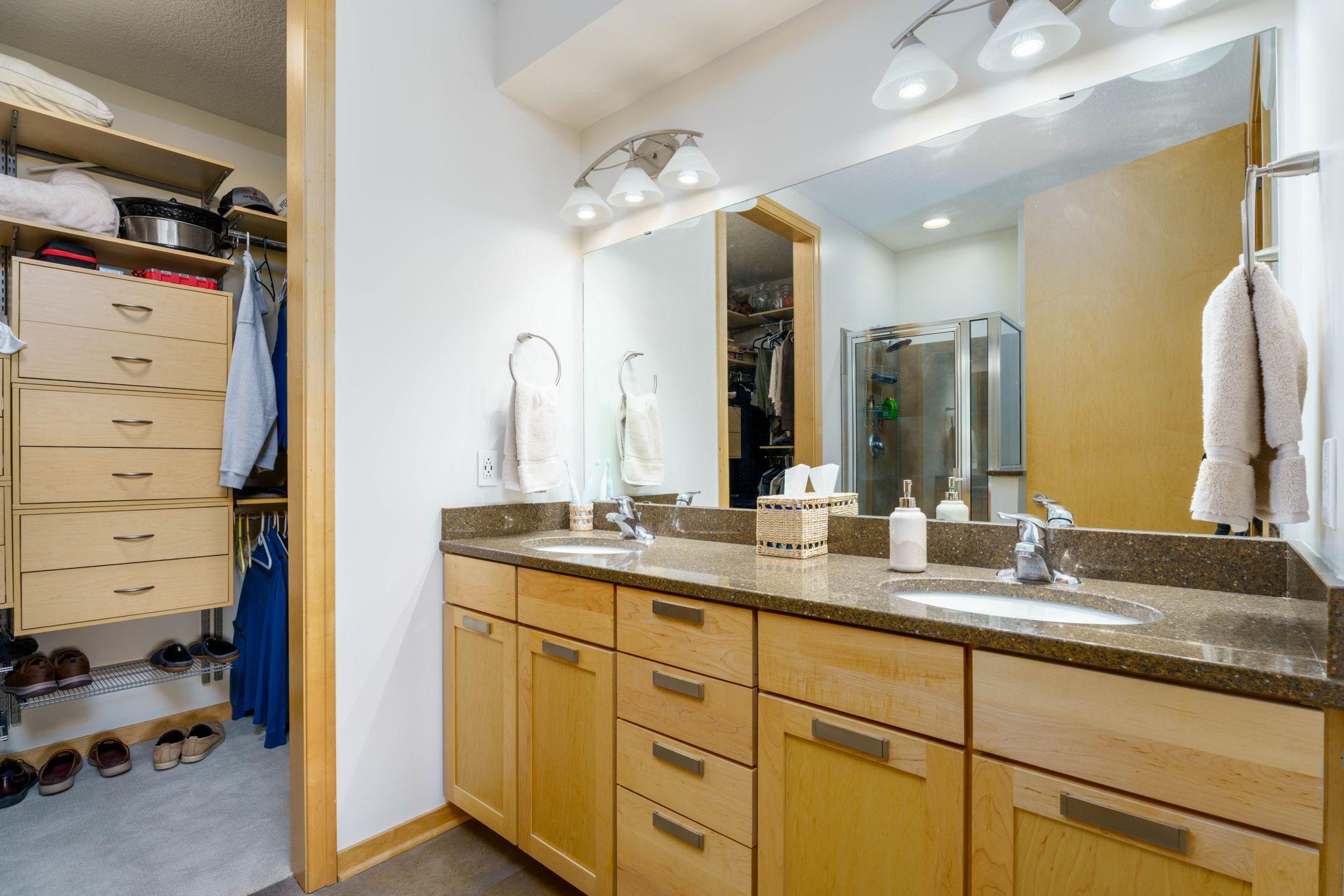 240 Spring Street Unit: 325