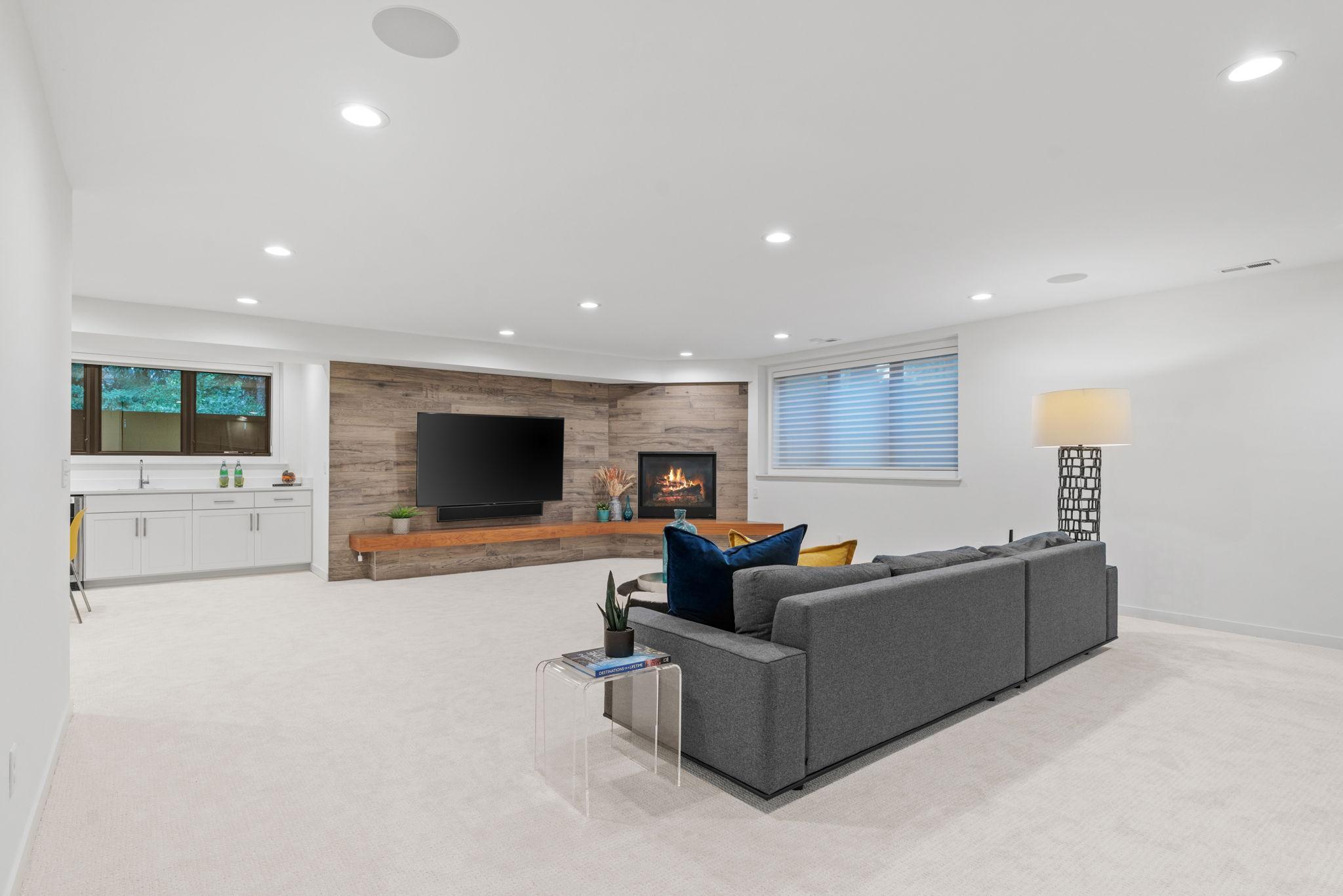 3516 W Fuller Street