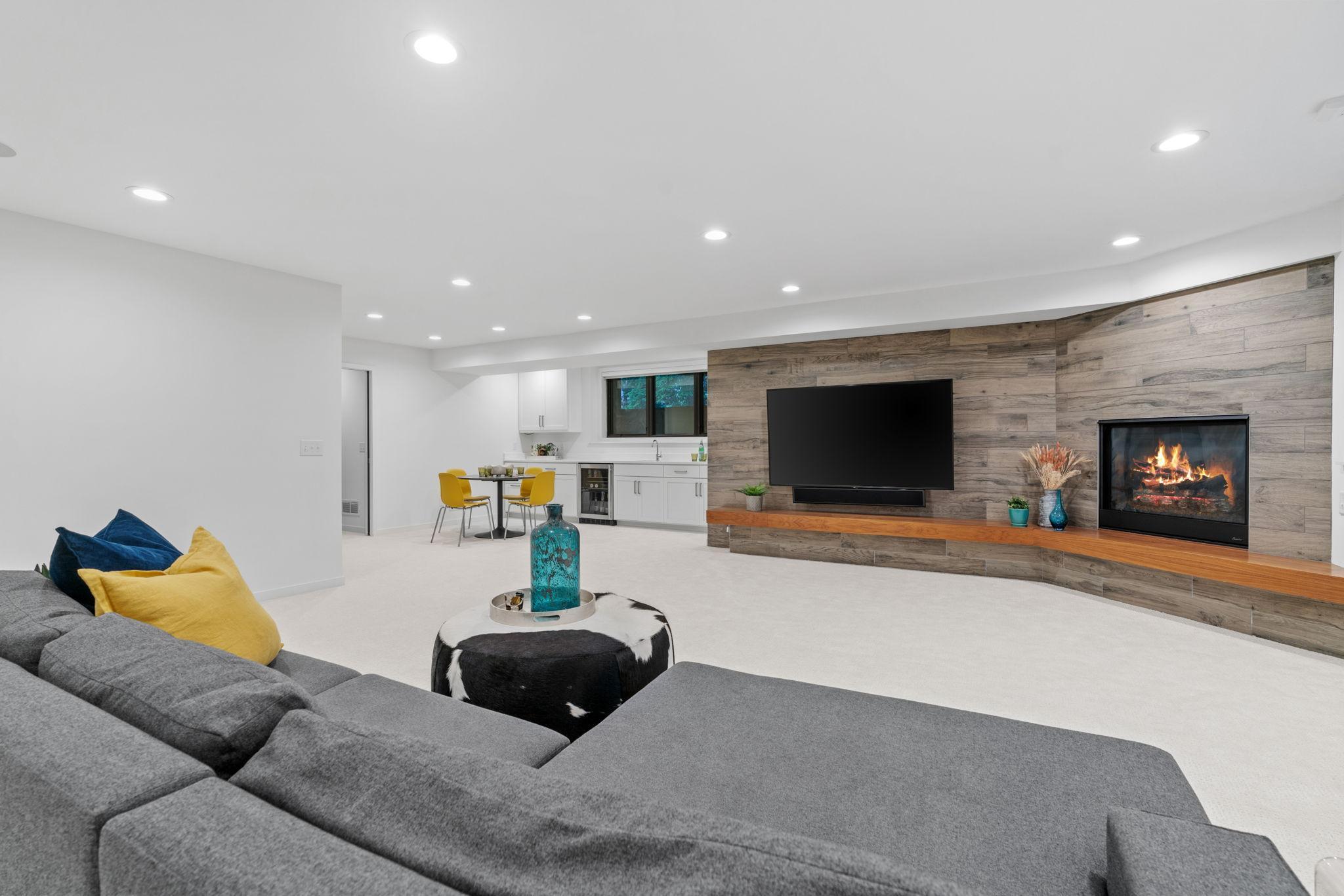 3516 W Fuller Street