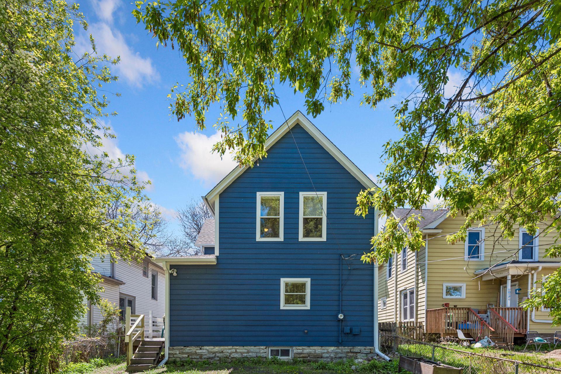 891 Carroll Avenue