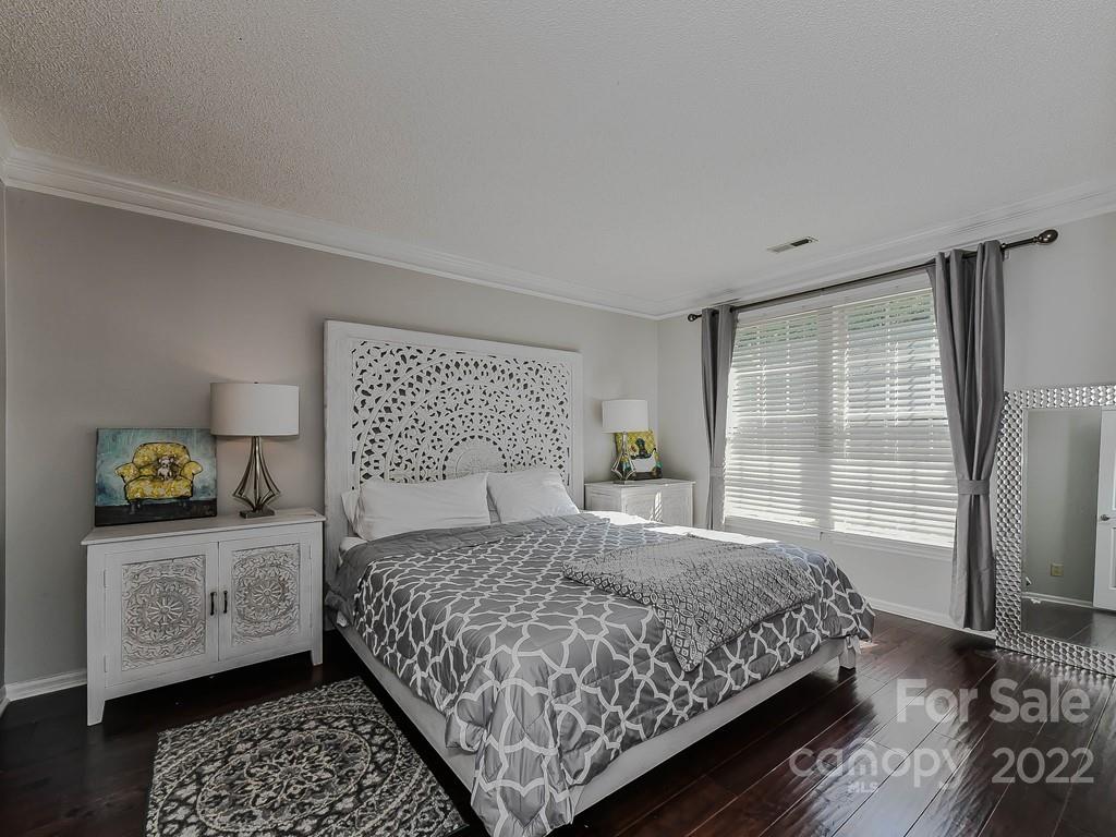 20109 Henderson Road