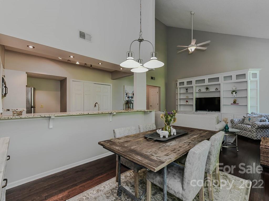 20109 Henderson Road