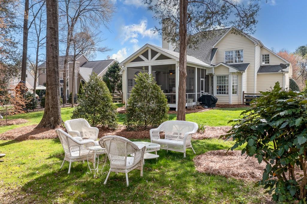 9517 Northdowns Lane