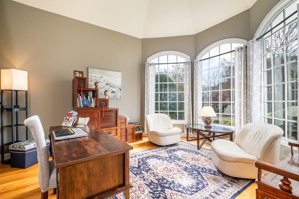 9517 Northdowns Lane