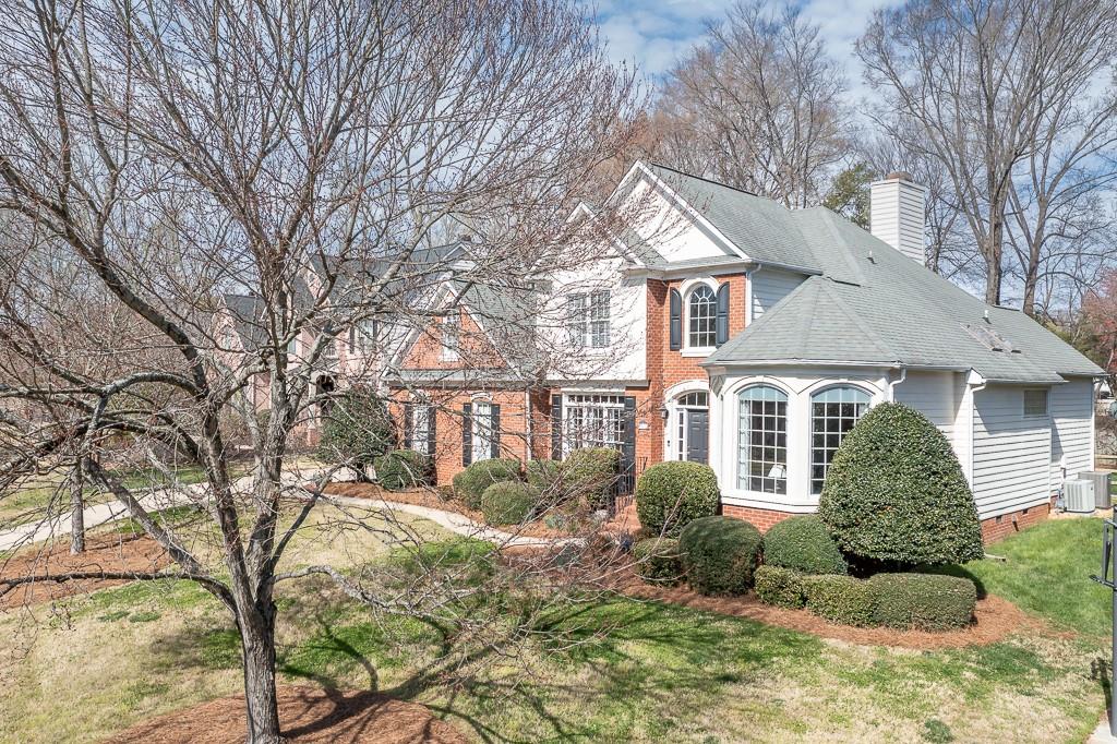 9517 Northdowns Lane