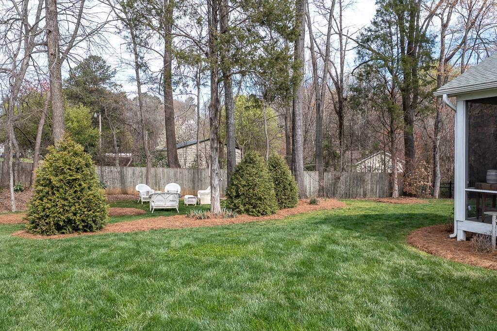 9517 Northdowns Lane