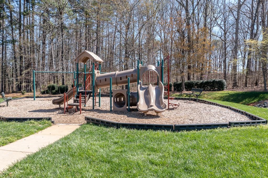 9517 Northdowns Lane