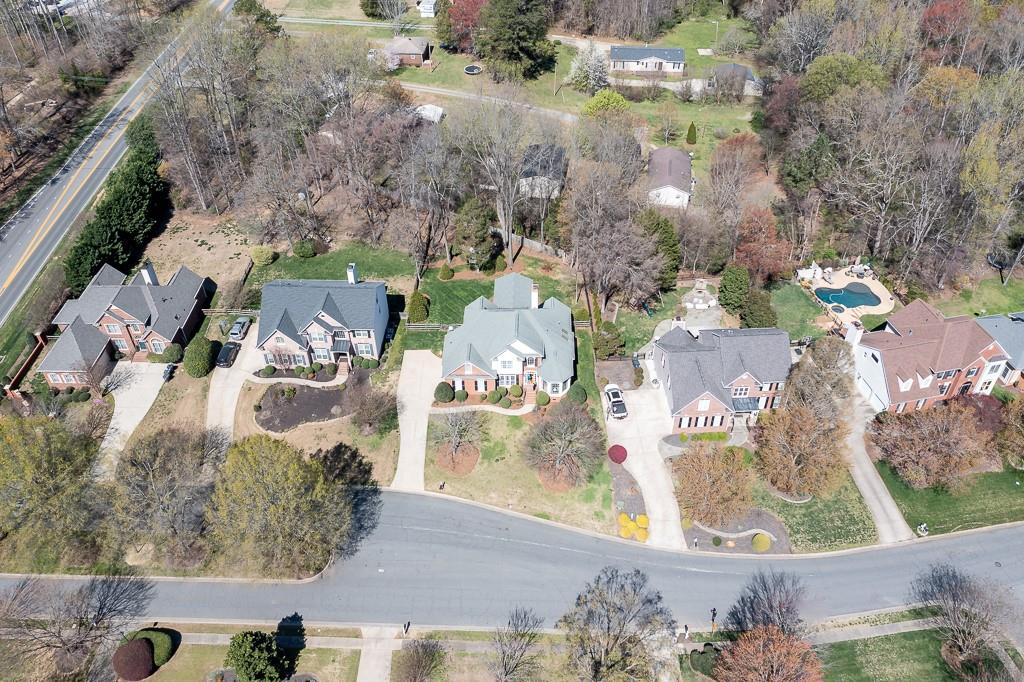 9517 Northdowns Lane