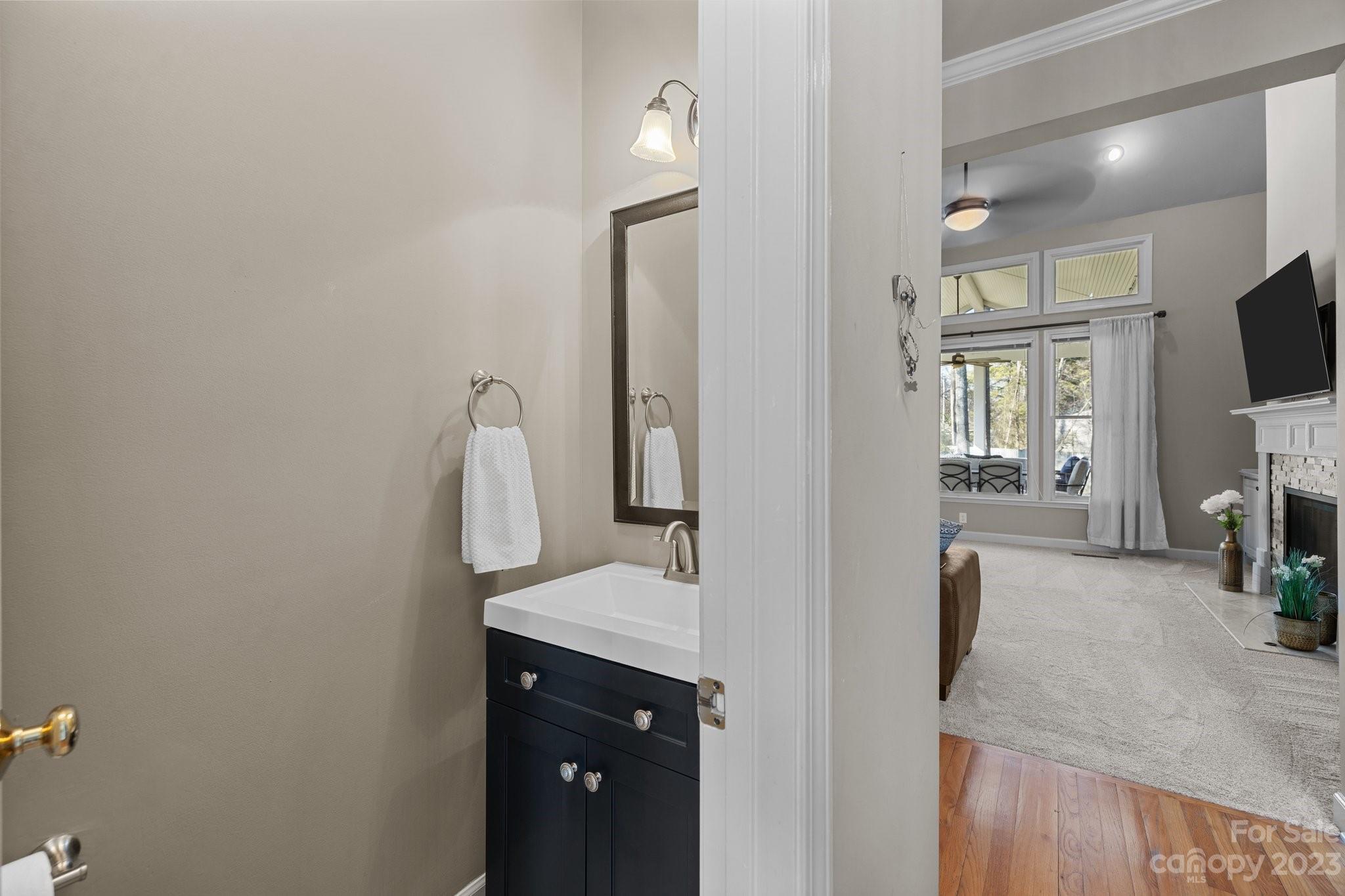 9517 Northdowns Lane