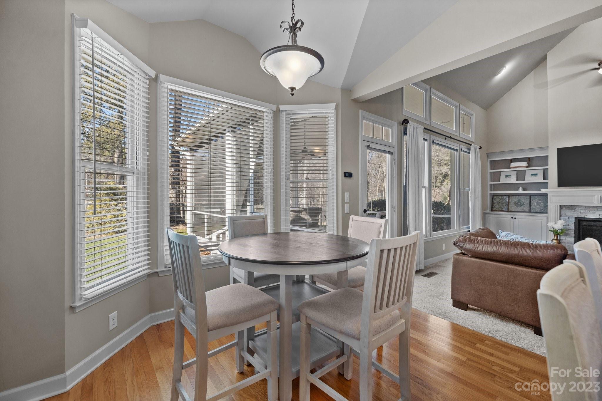 9517 Northdowns Lane