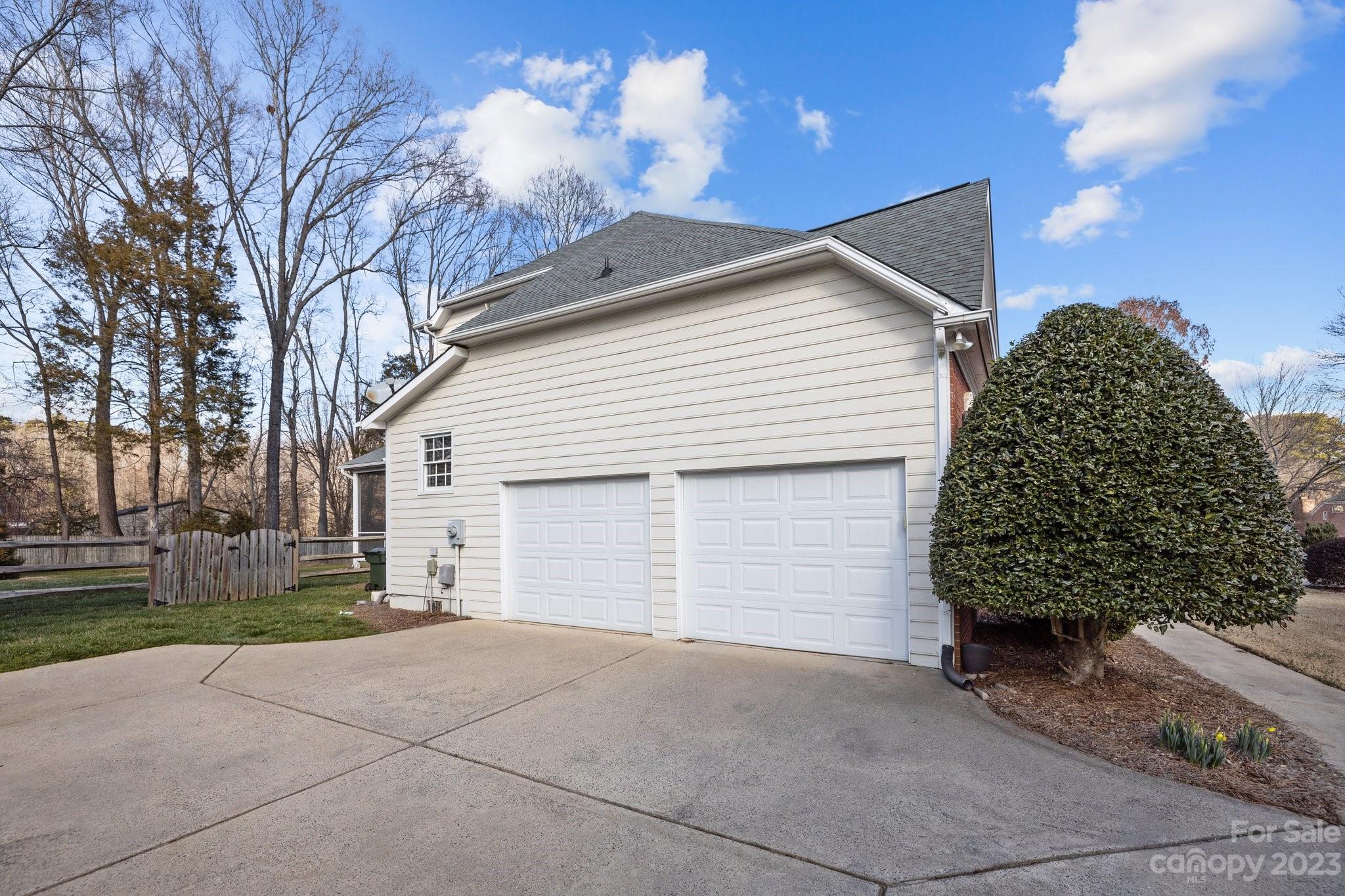 9517 Northdowns Lane