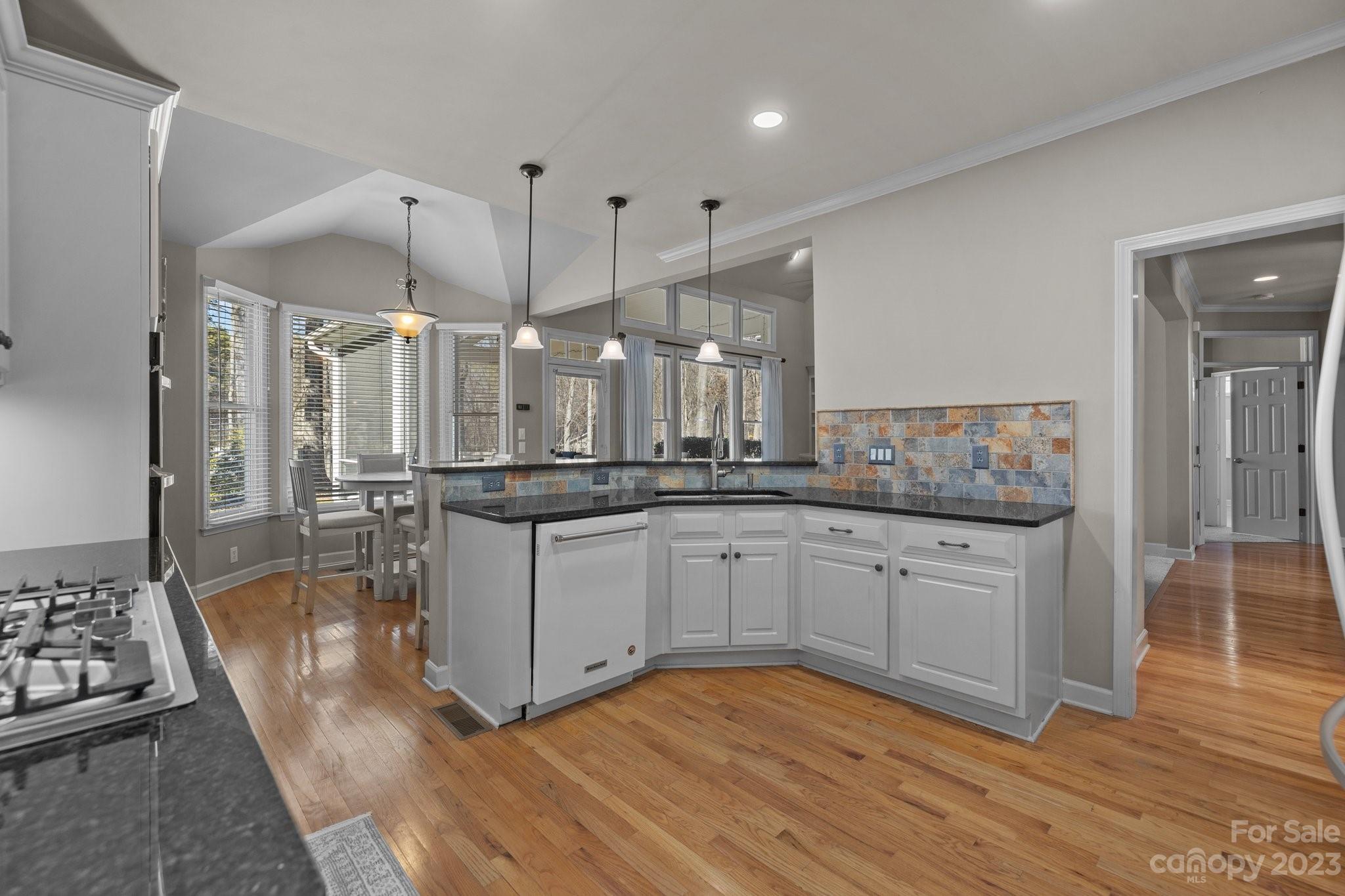 9517 Northdowns Lane