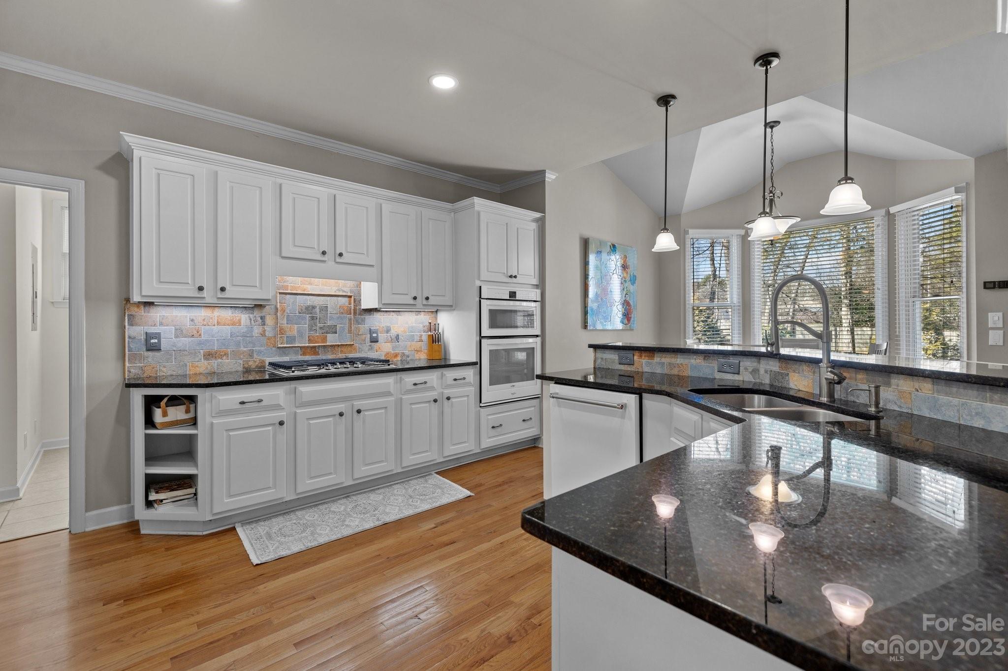 9517 Northdowns Lane