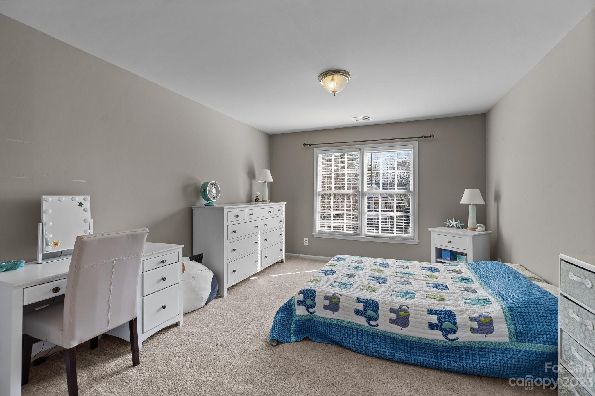 9517 Northdowns Lane