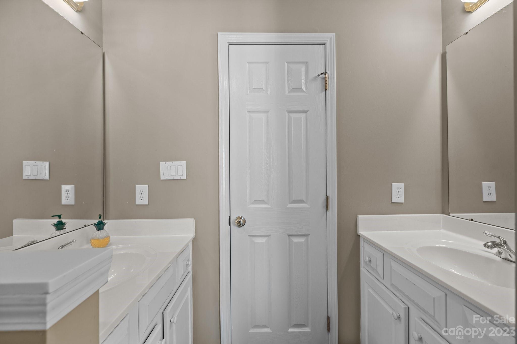 9517 Northdowns Lane