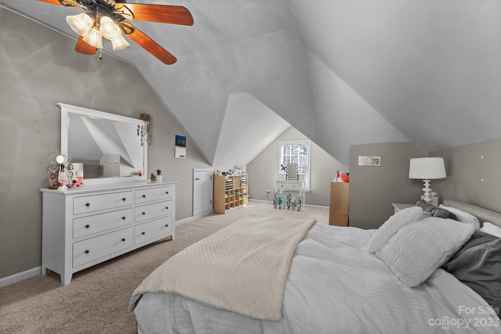 9517 Northdowns Lane