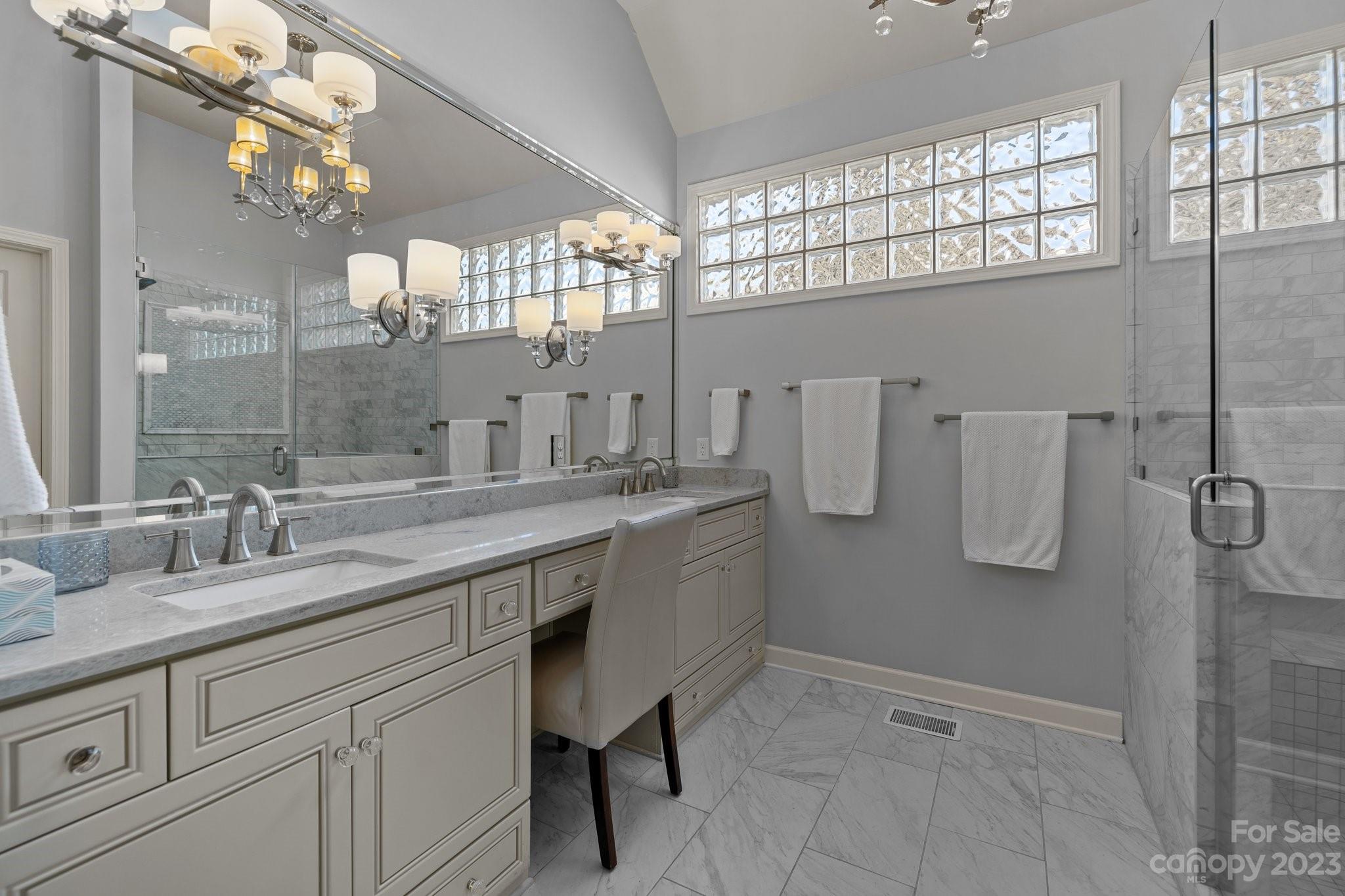 9517 Northdowns Lane