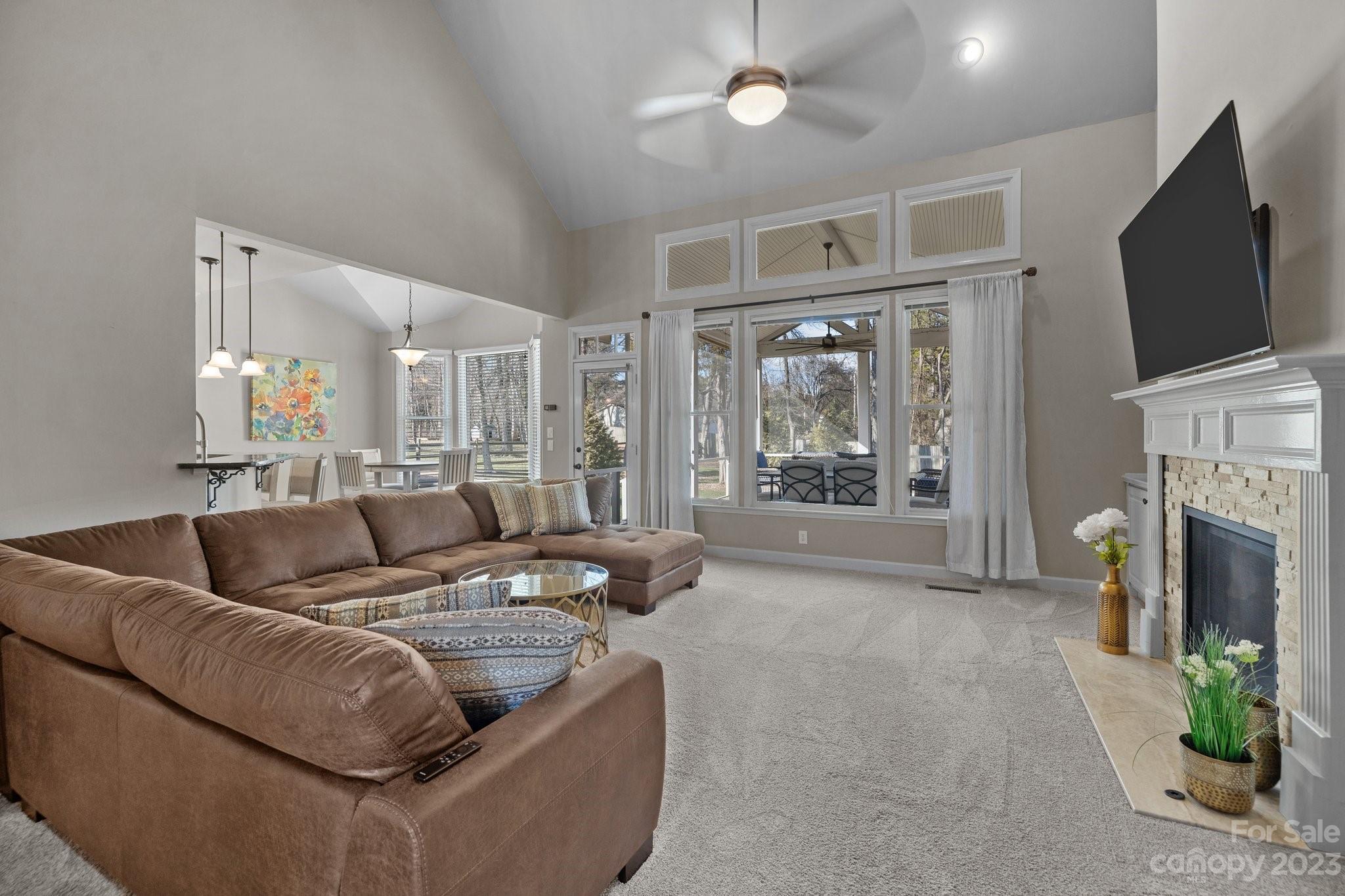 9517 Northdowns Lane