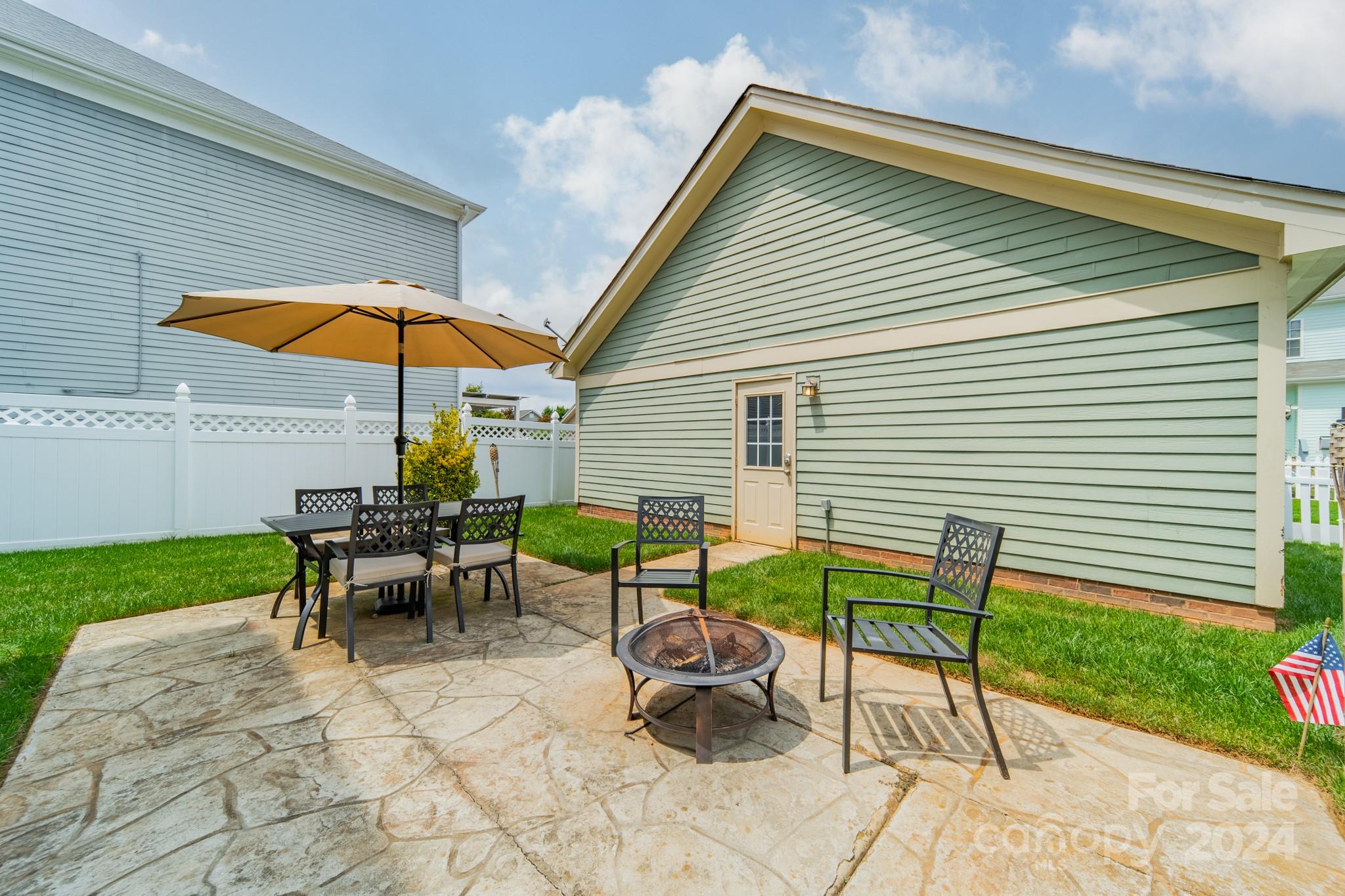 14623 Holly Springs Drive