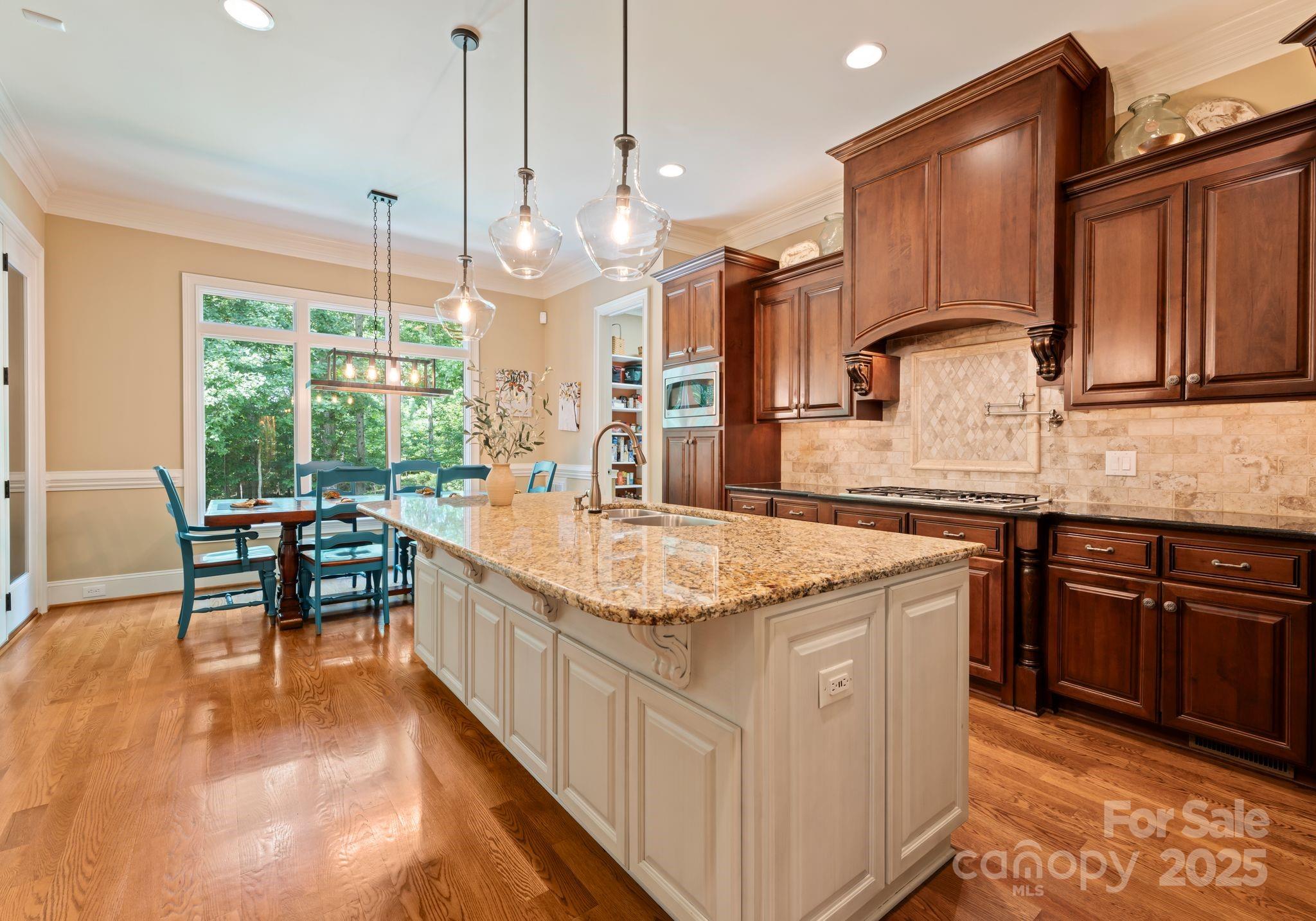 10150 Enclave Circle