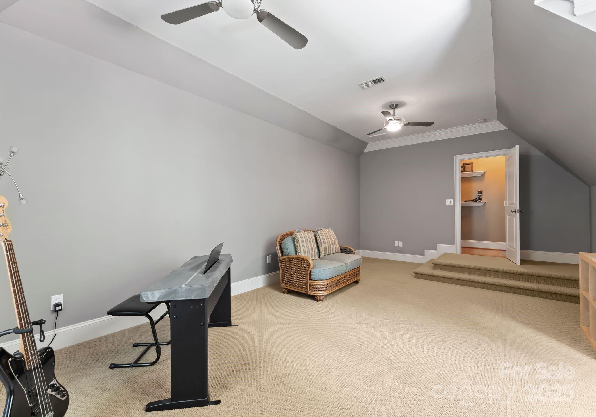 10150 Enclave Circle