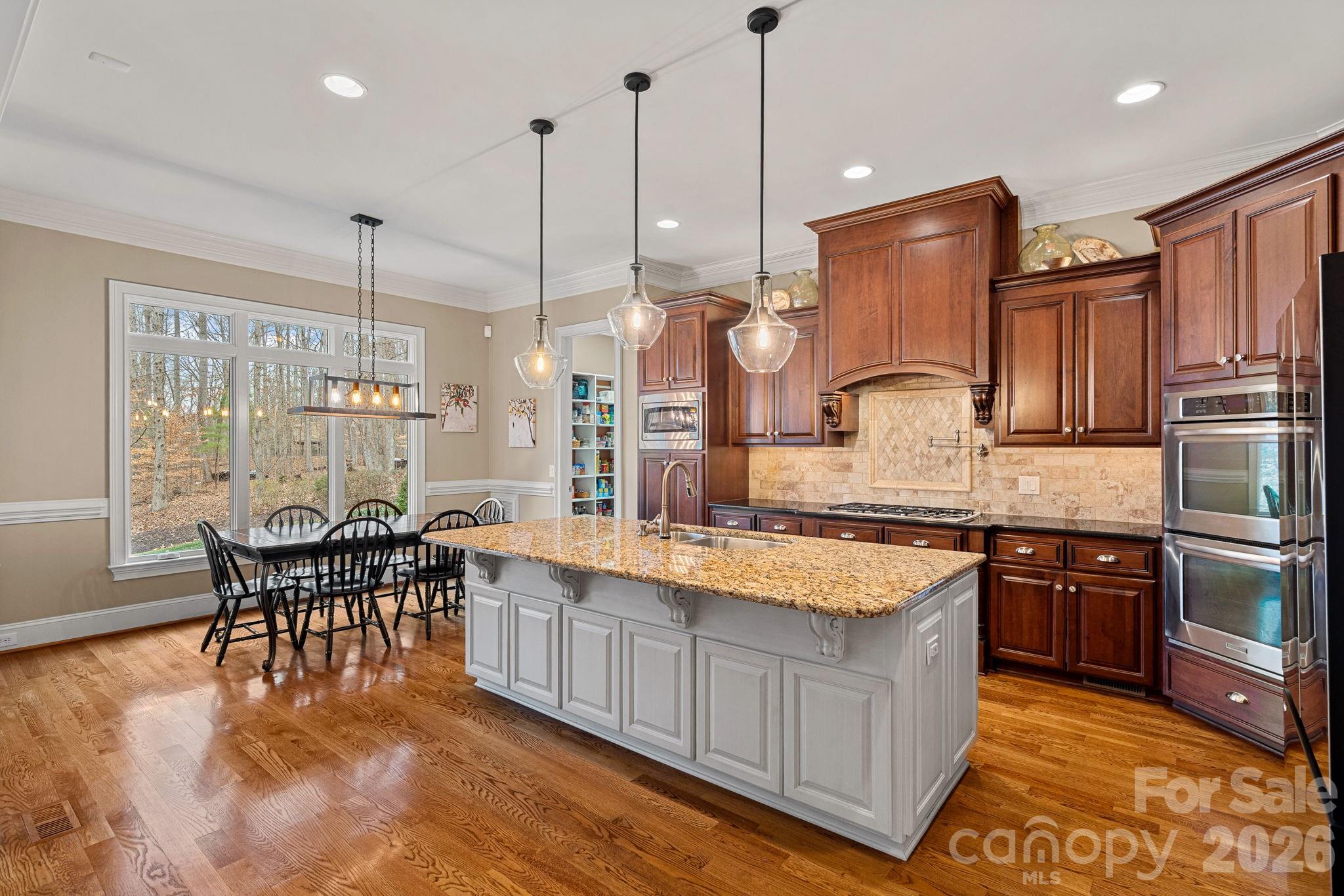 10150 Enclave Circle