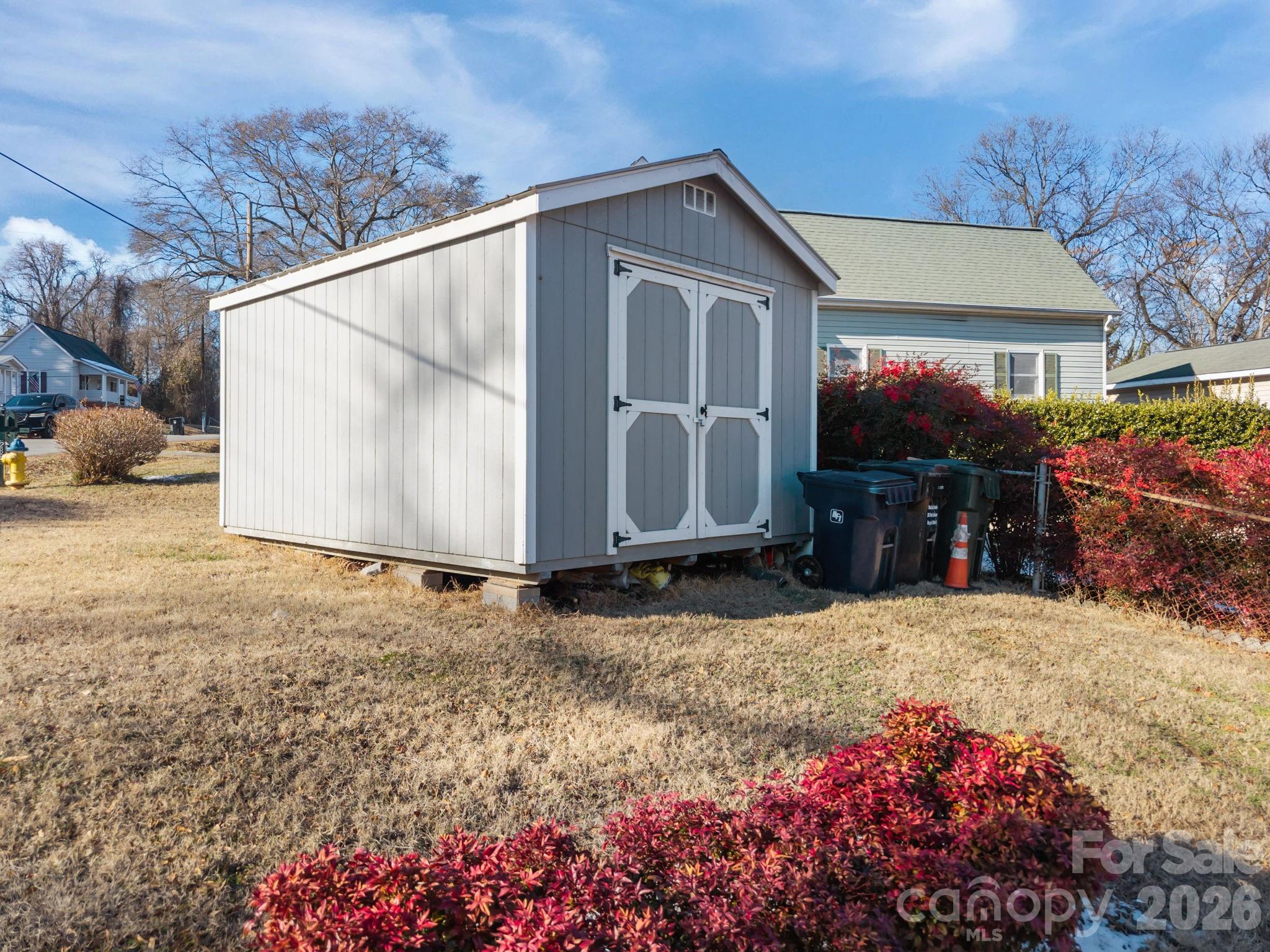 708 Old Charlotte Road SW