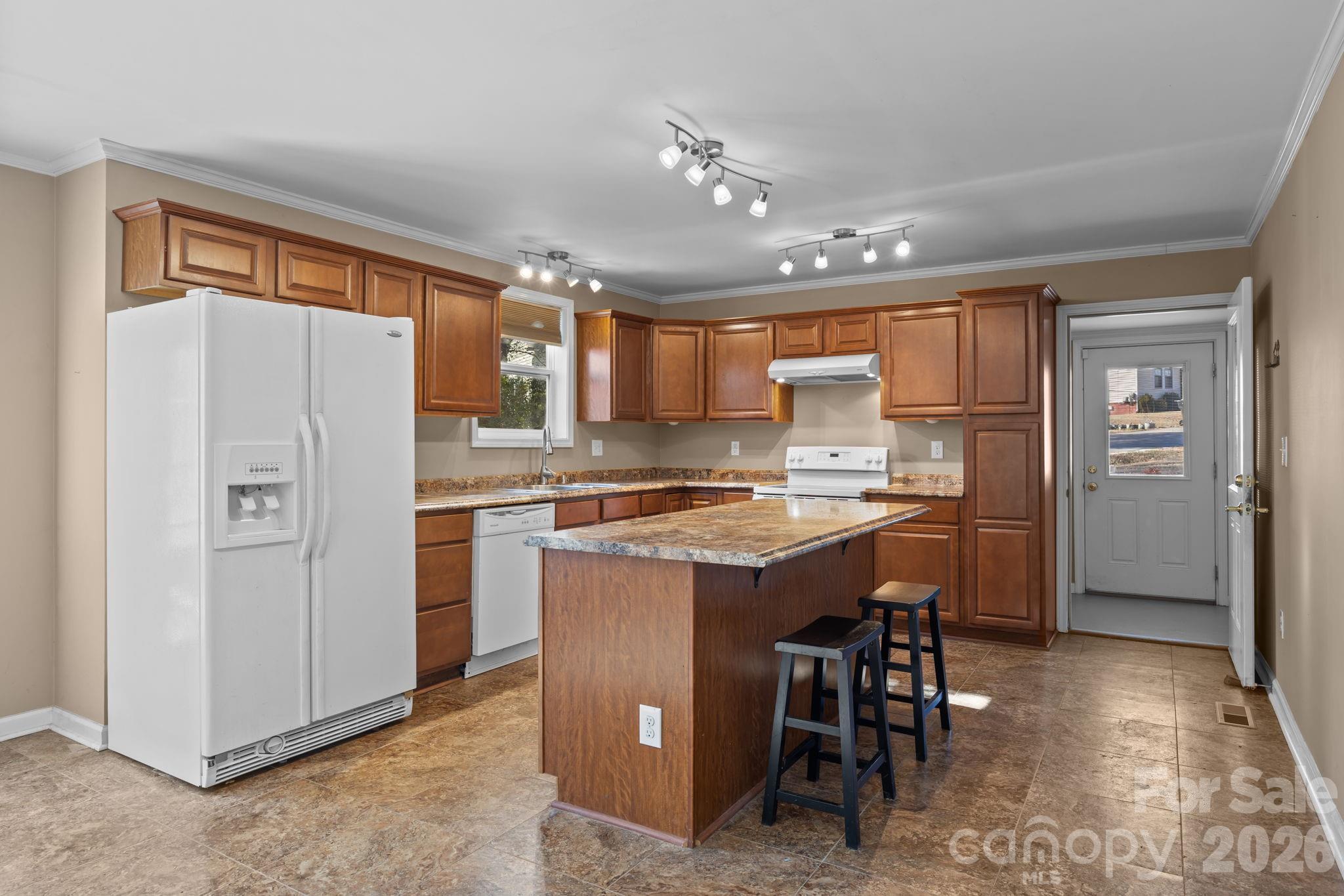 708 Old Charlotte Road SW