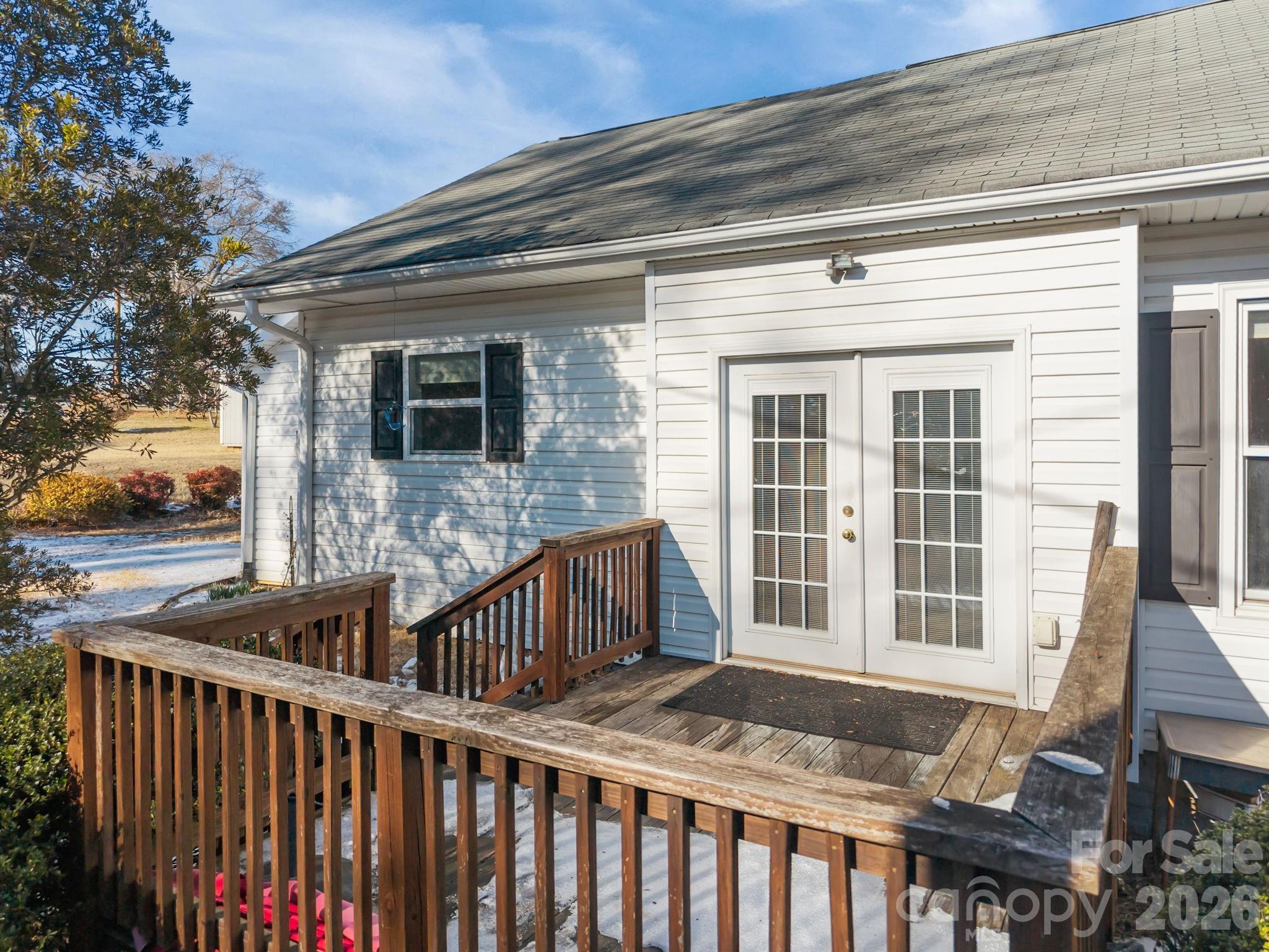 708 Old Charlotte Road SW