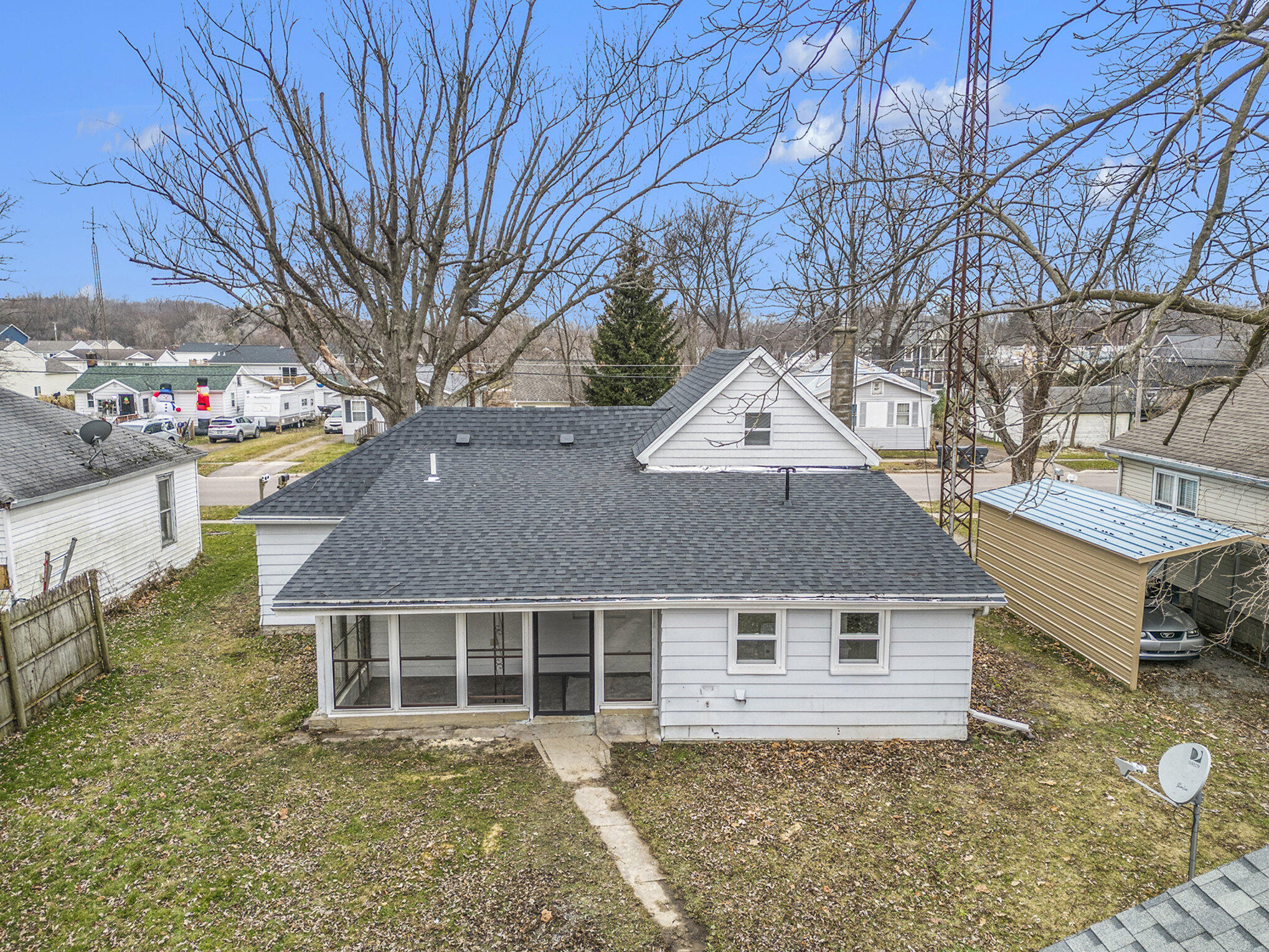 223 S Pleasant Street