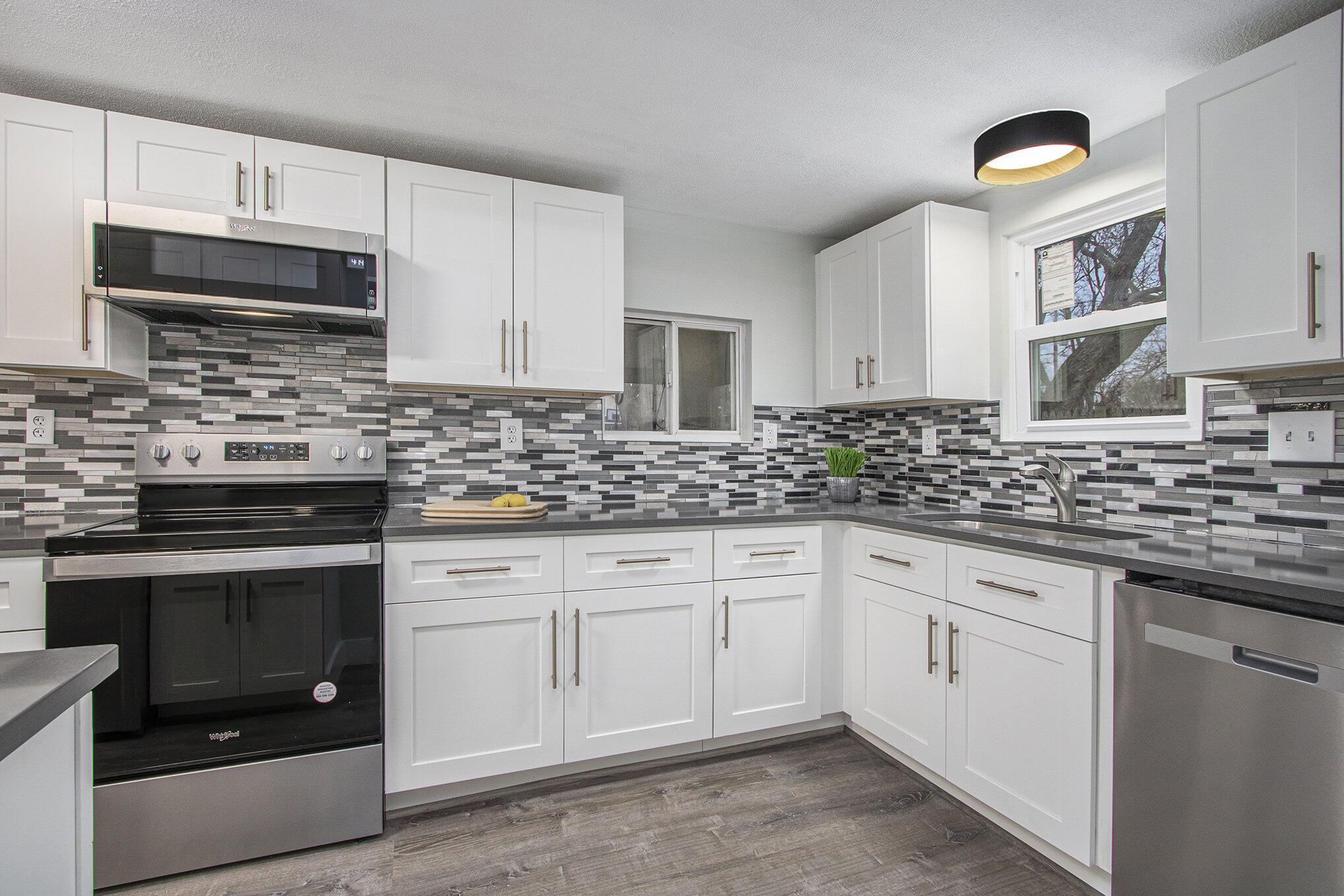 223 S Pleasant Street