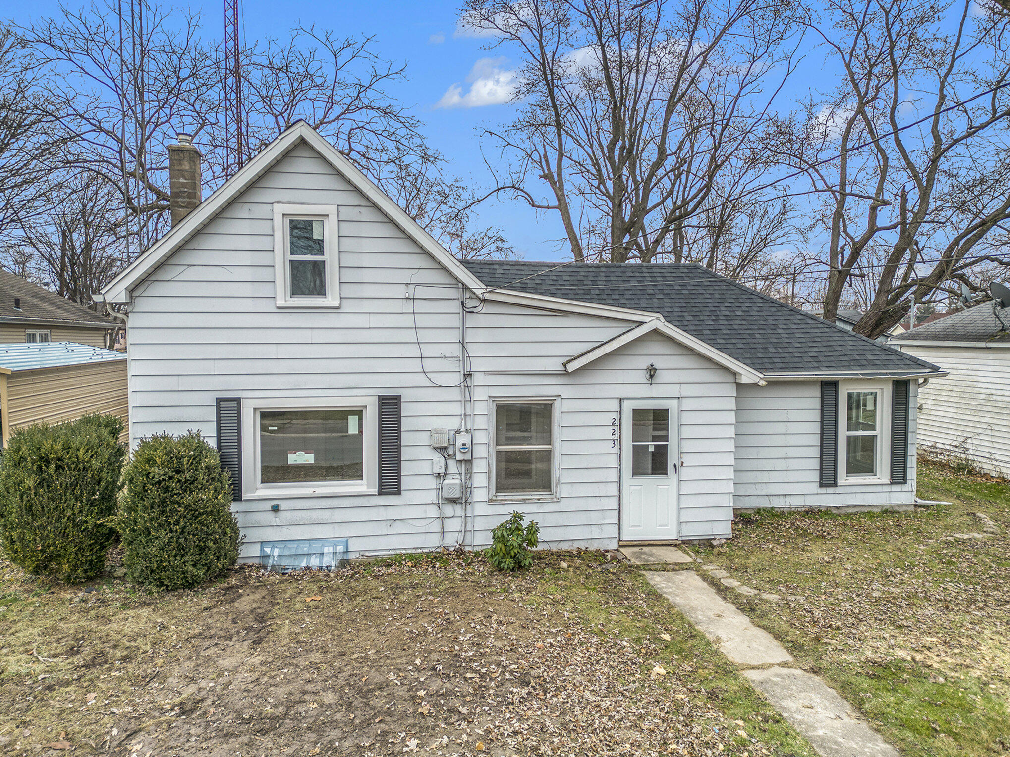 223 S Pleasant Street