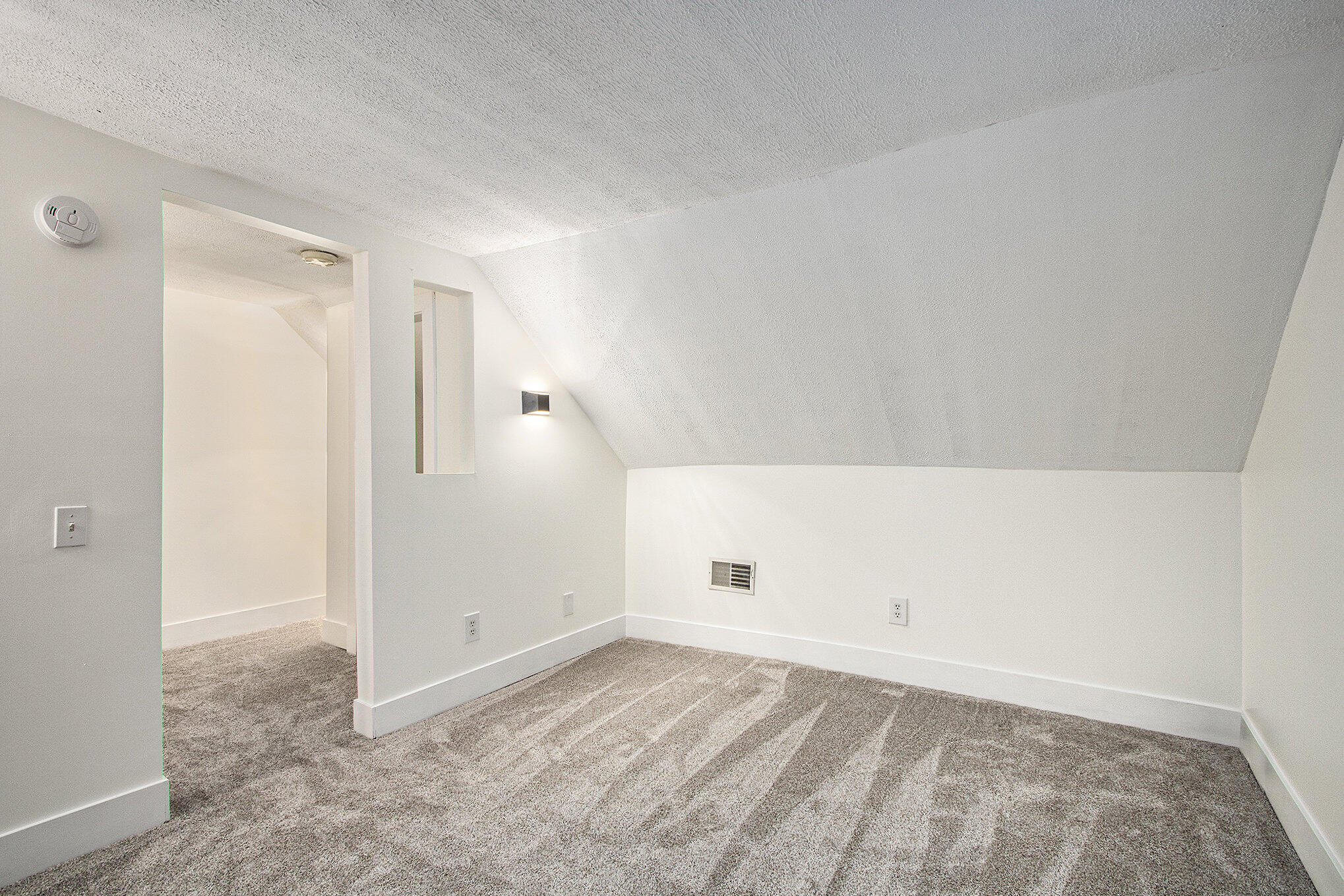 223 S Pleasant Street