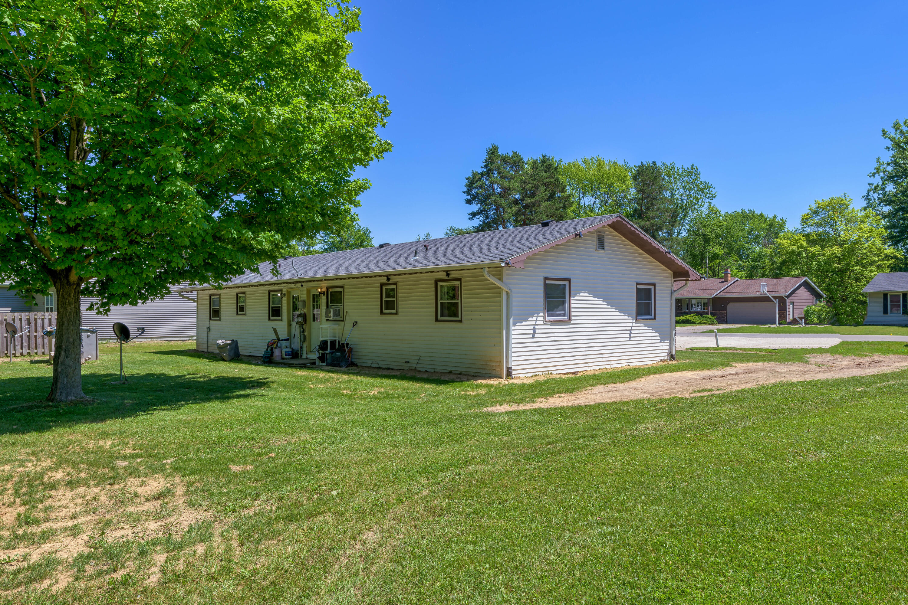 7537 Florence Avenue