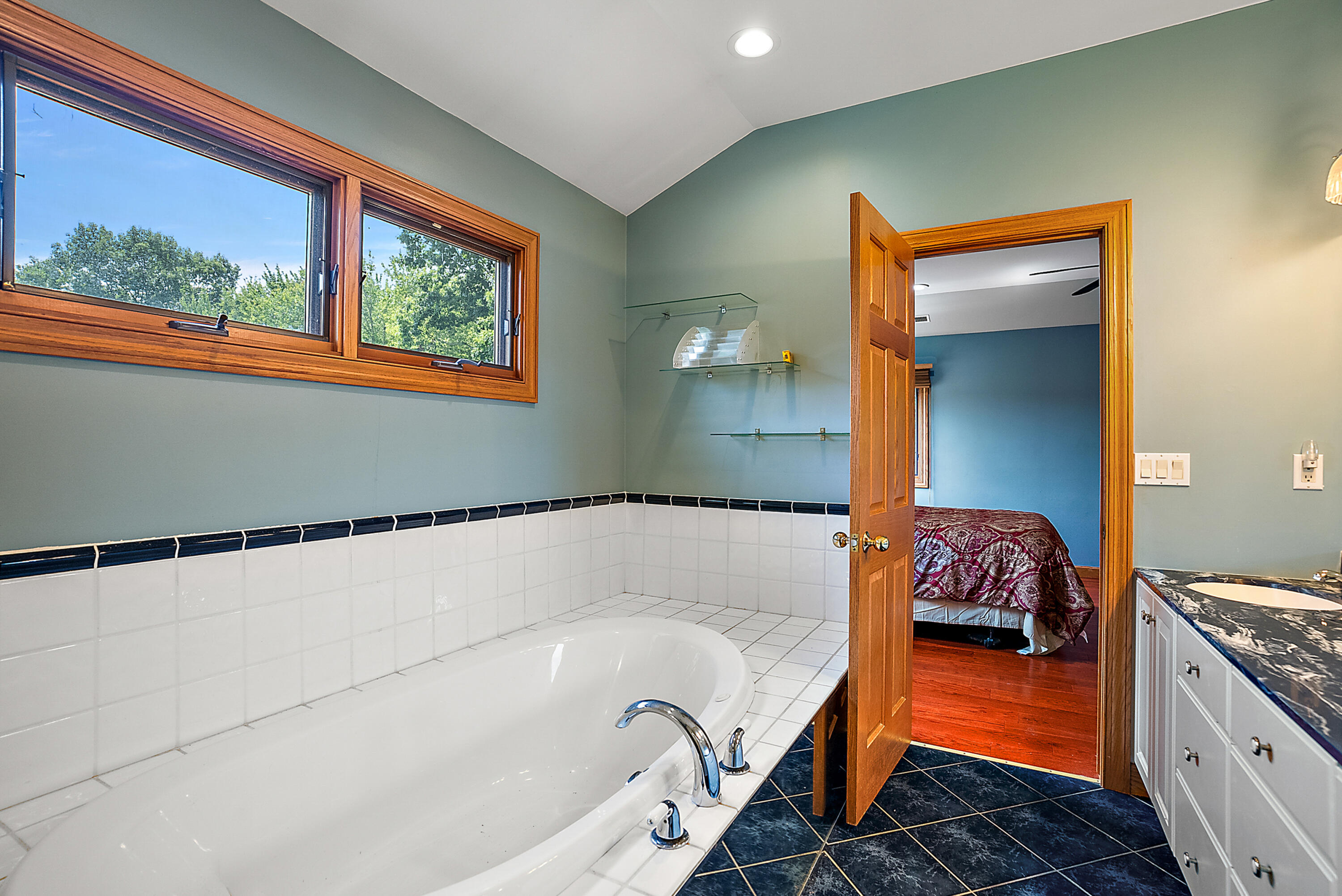 2222 W John Beers Road