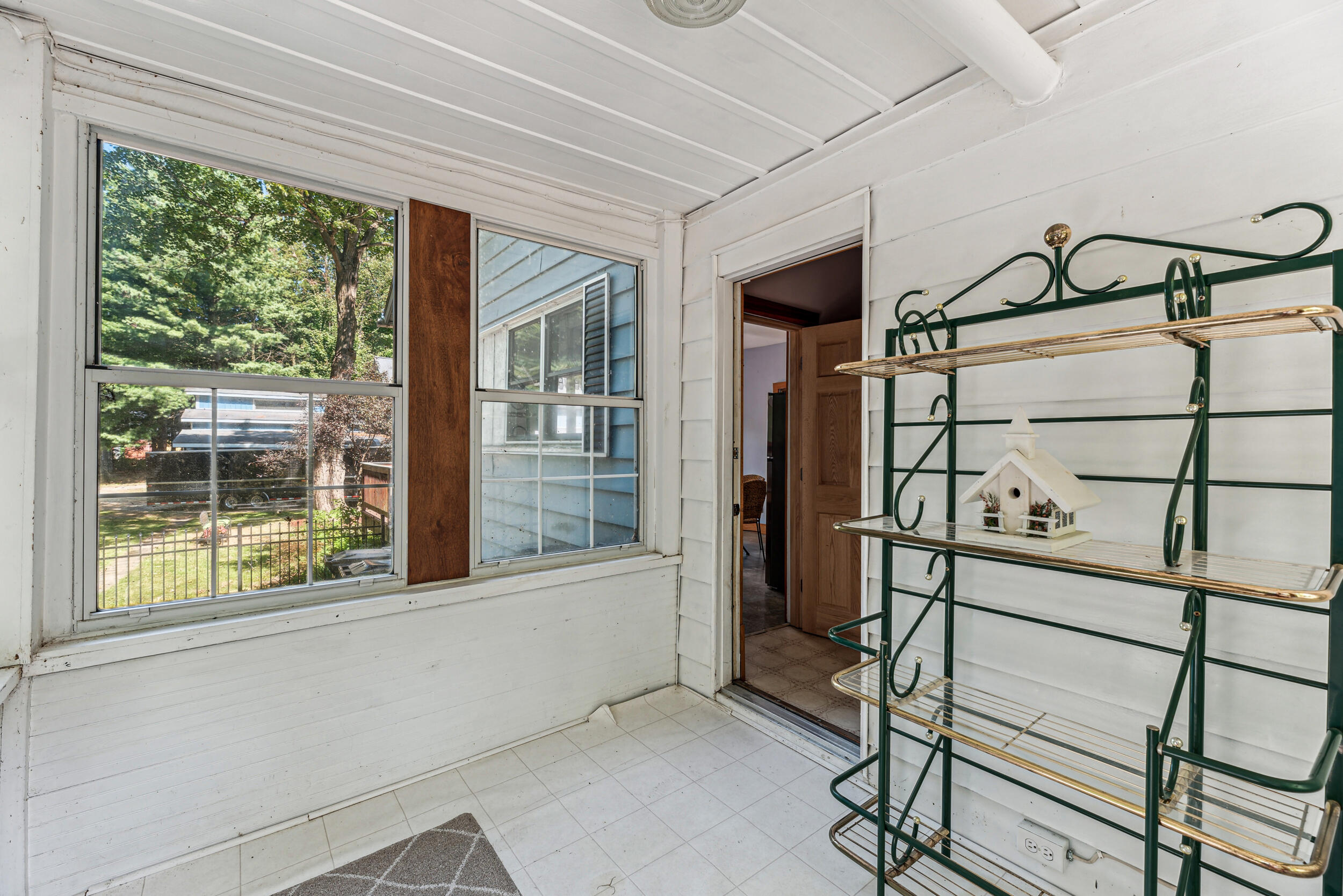 8661 Elm Valley Road