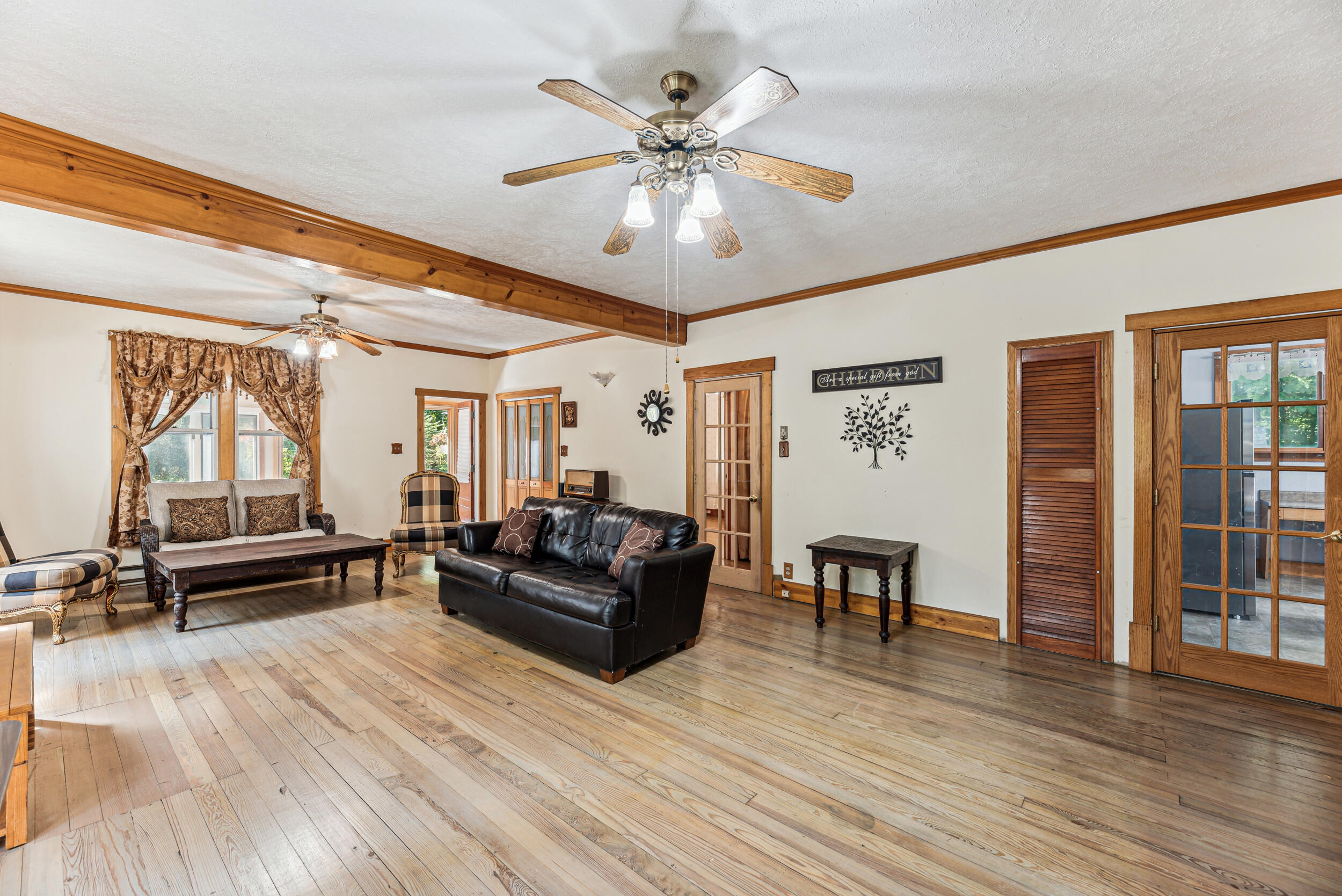 8661 Elm Valley Road