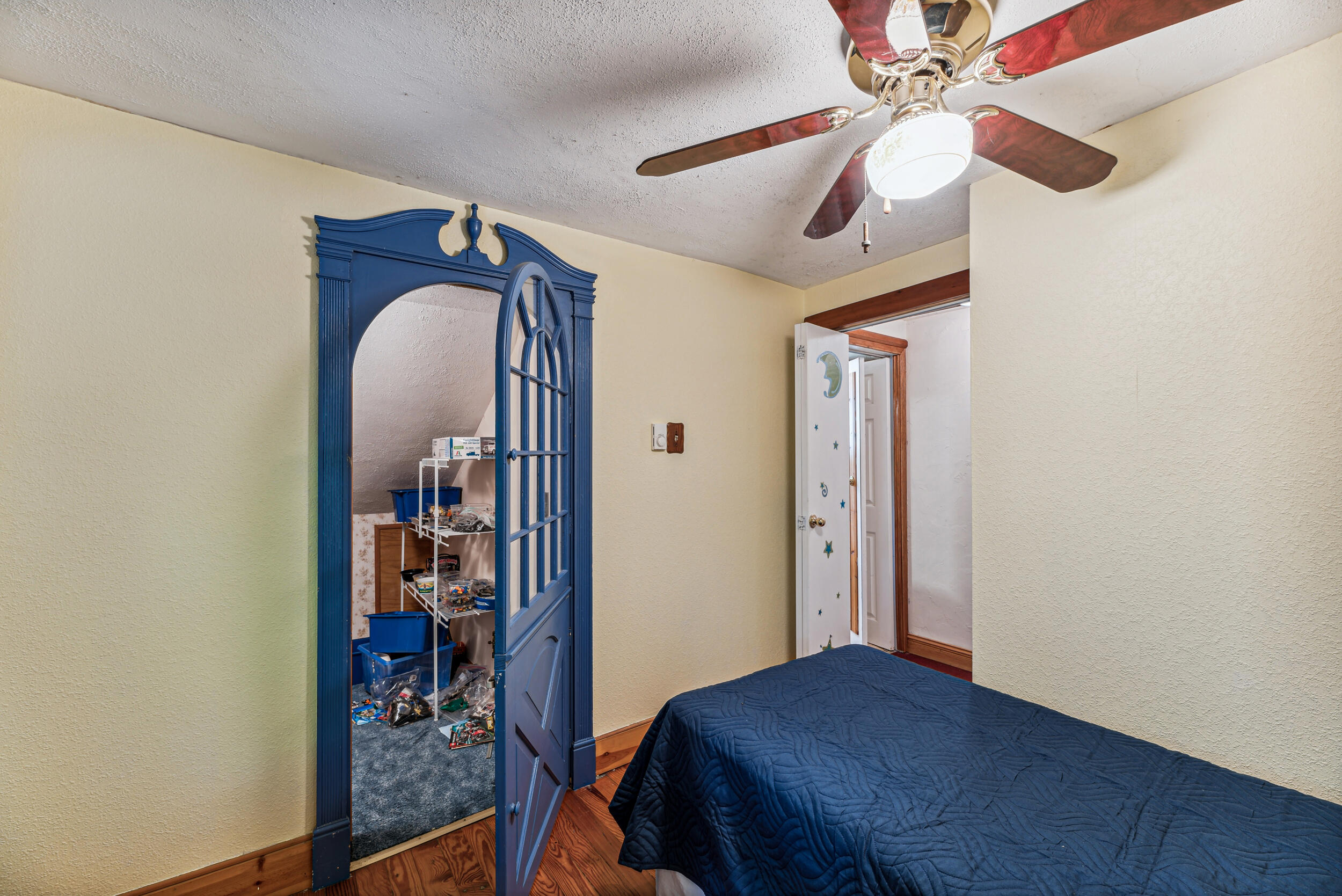 8661 Elm Valley Road