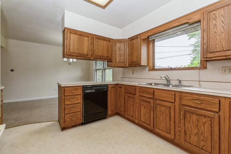 1732 Nash Drive, St. Joseph