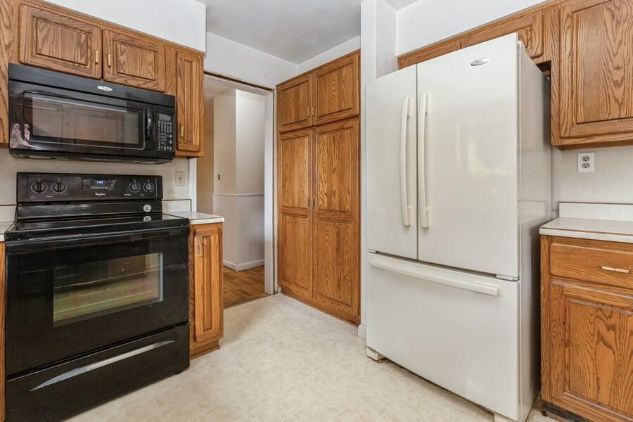 1732 Nash Drive, St. Joseph