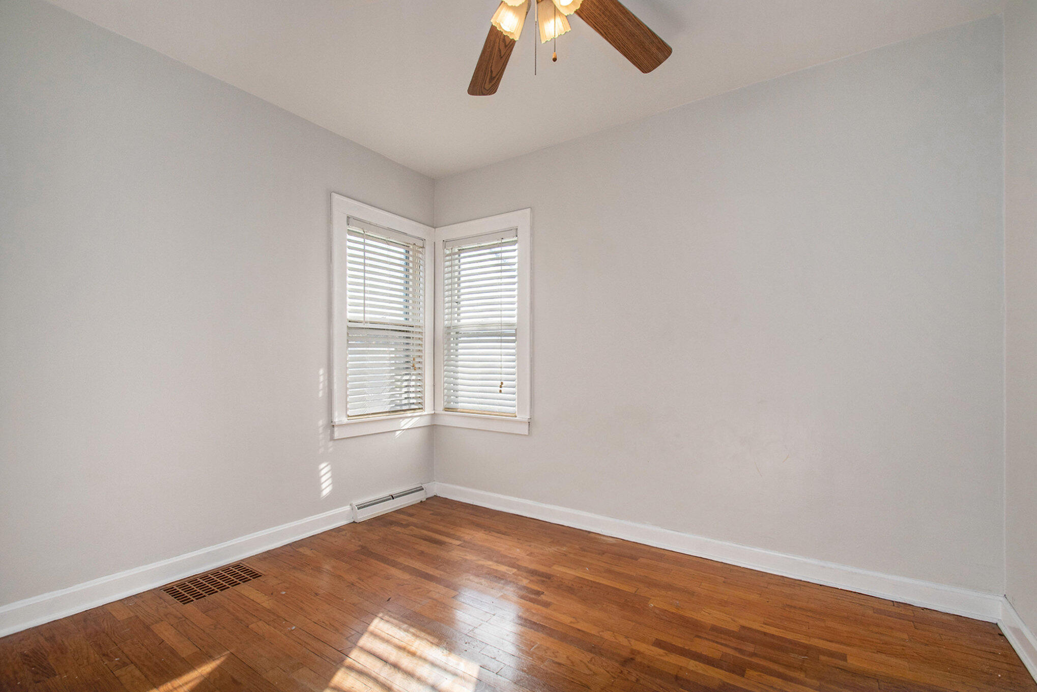 823 Van Brunt Avenue, St. Joseph