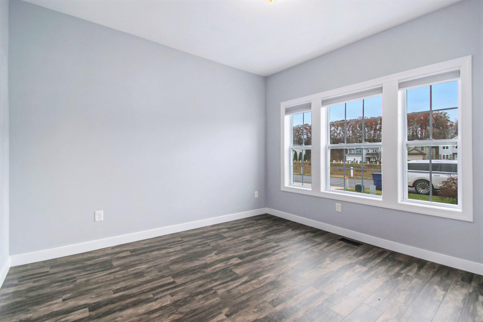 613 Trumpeter Bay Drive