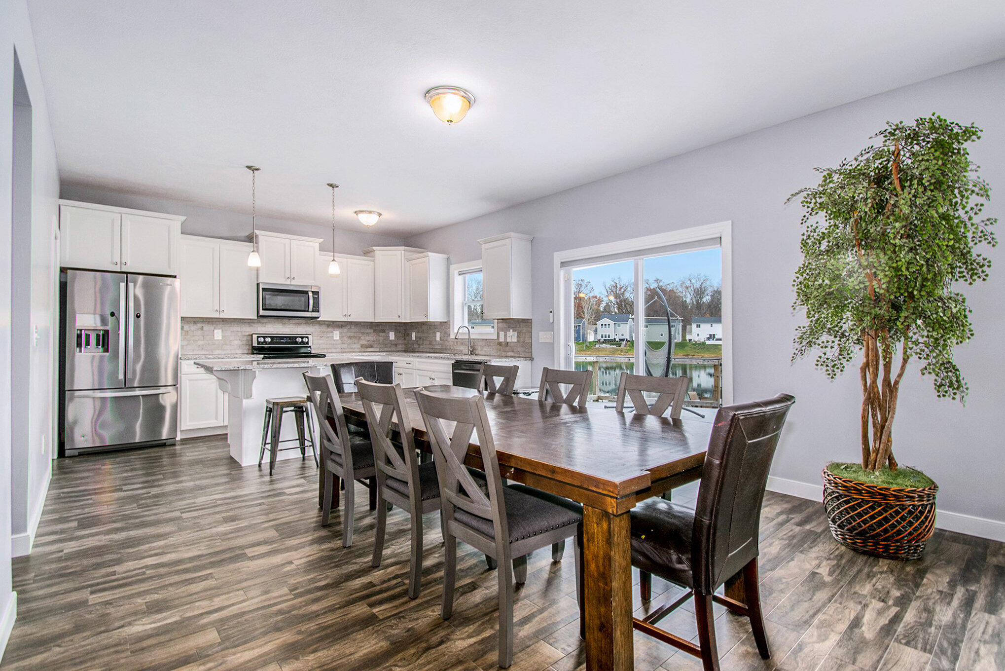 613 Trumpeter Bay Drive