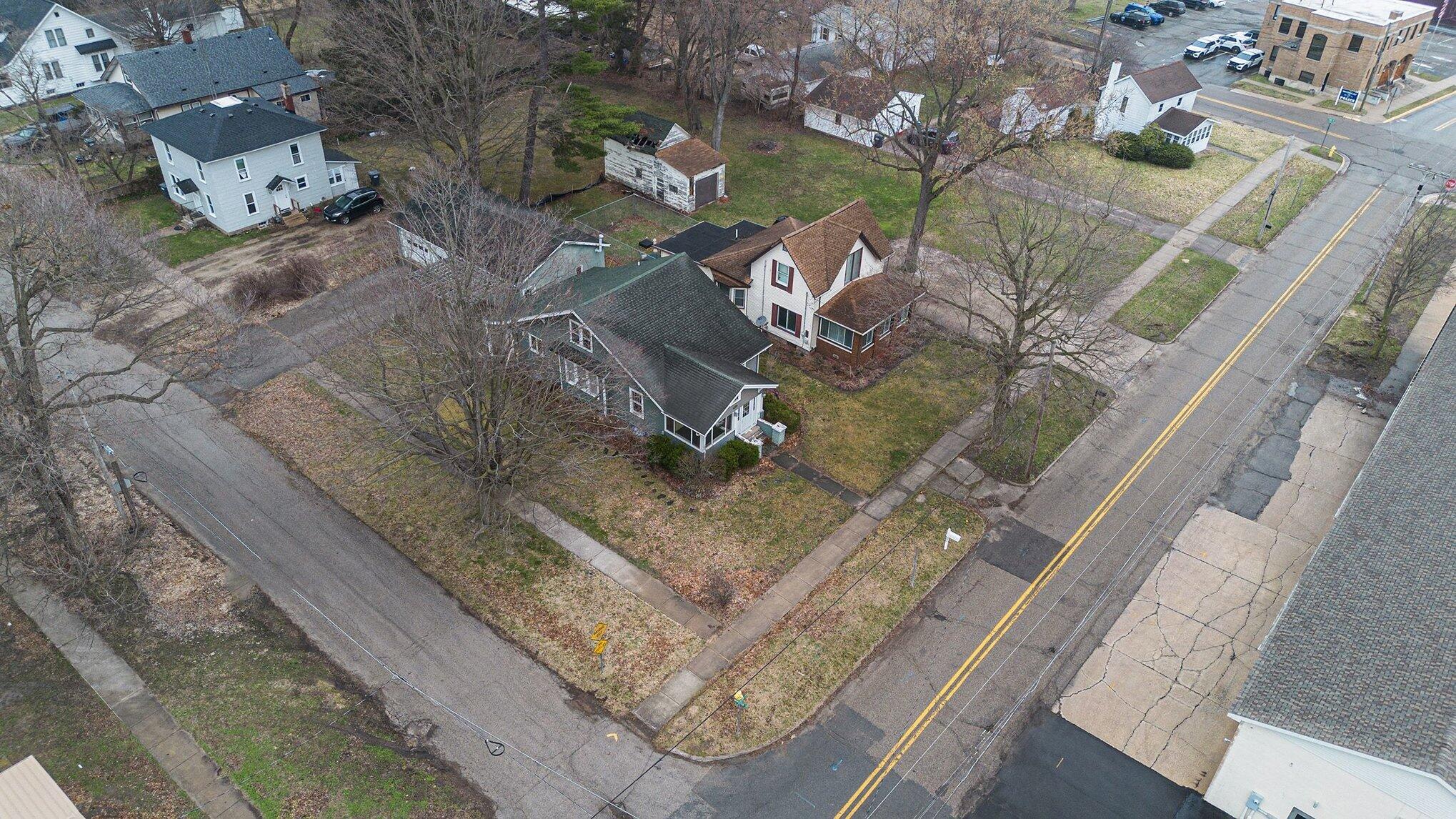 234 W Pleasant Street