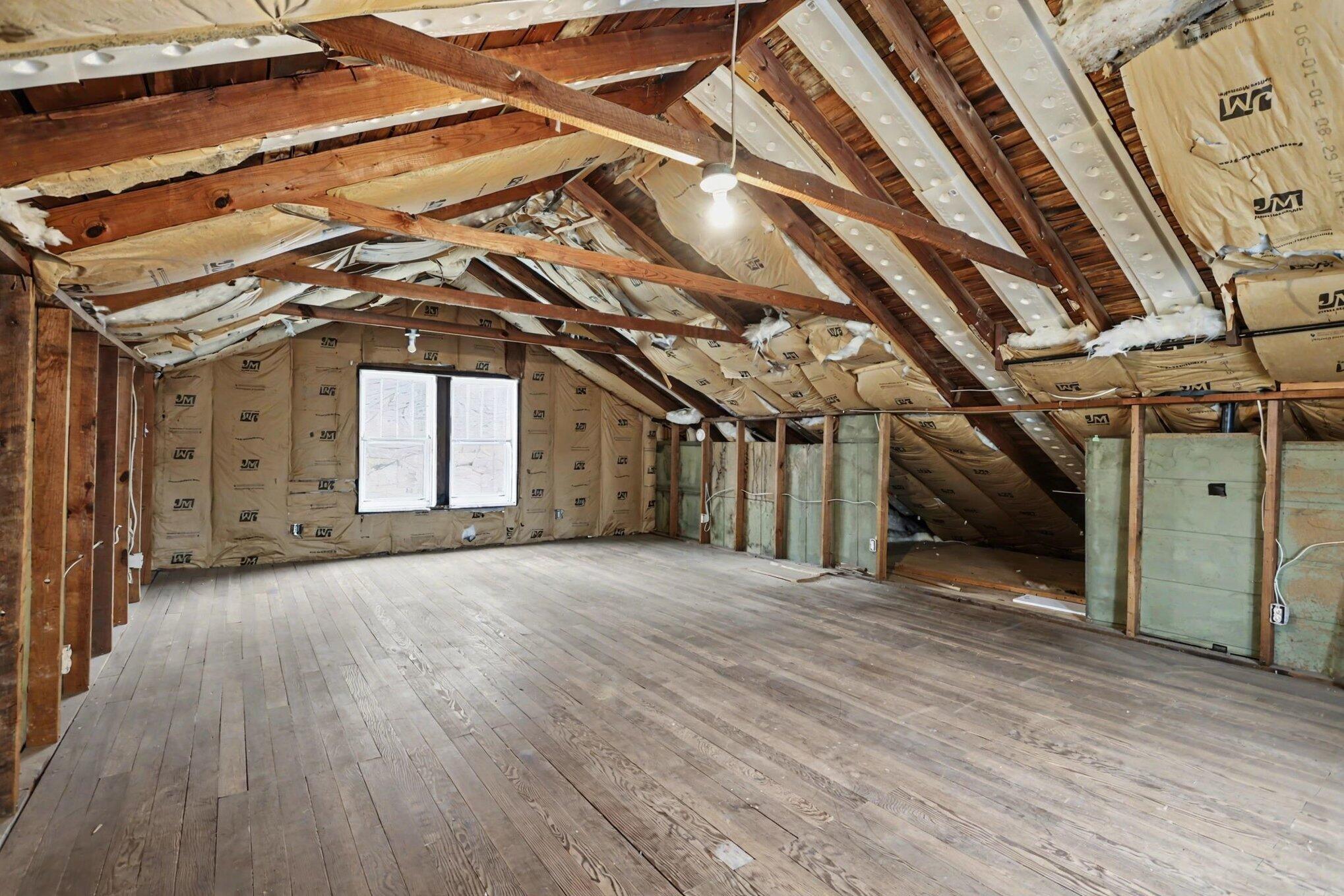 234 W Pleasant Street