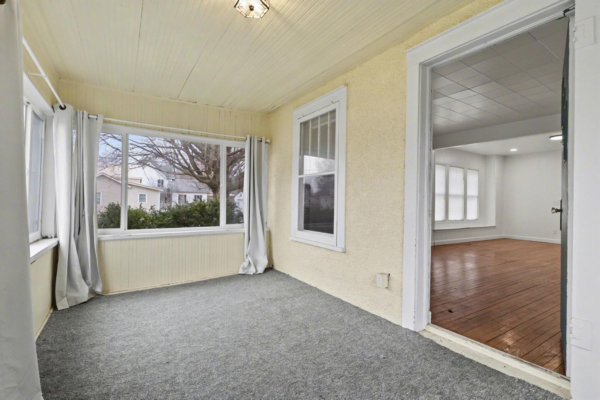 234 W Pleasant Street