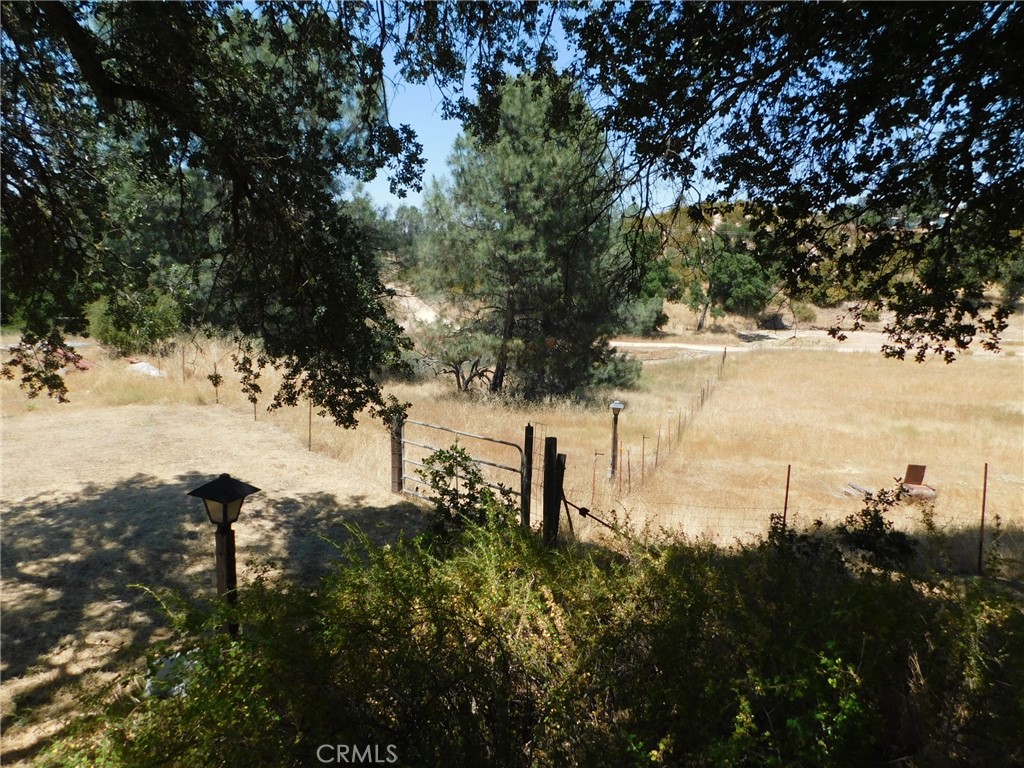9789 Golden Pond Way