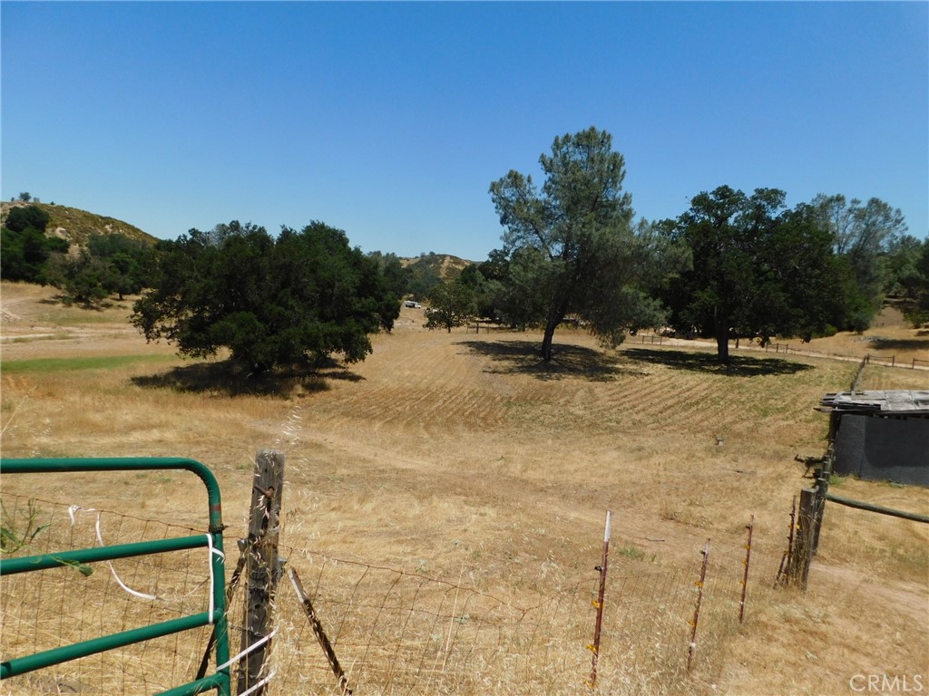 9789 Golden Pond Way
